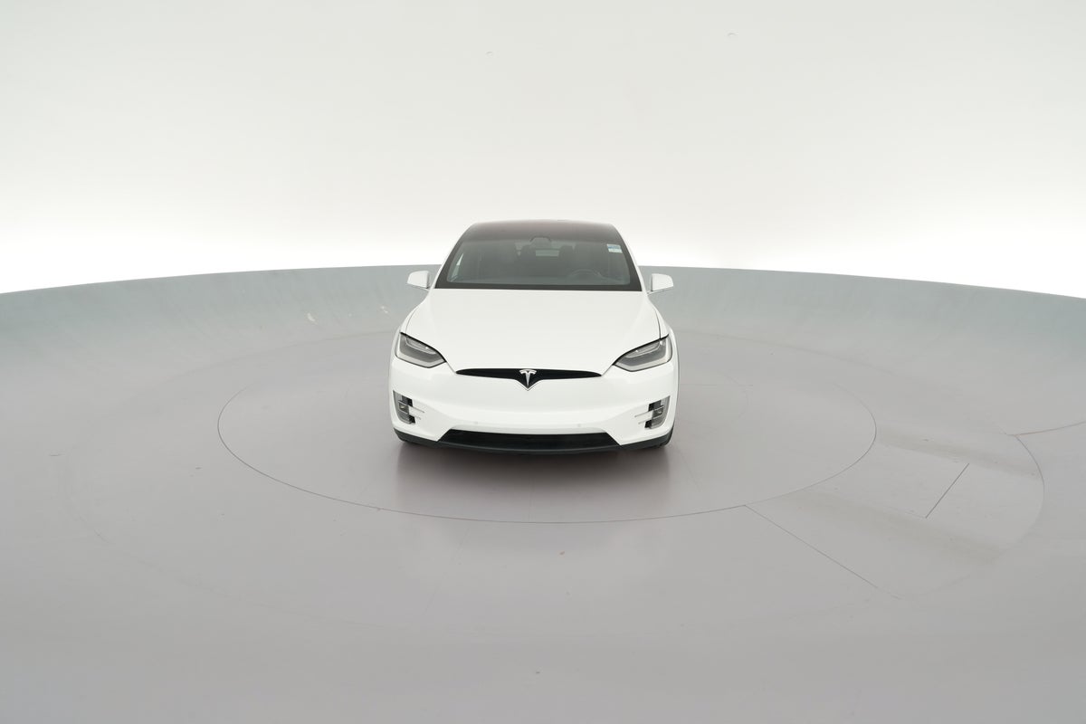 2017 Tesla Model X 90D in White — 360° view 1