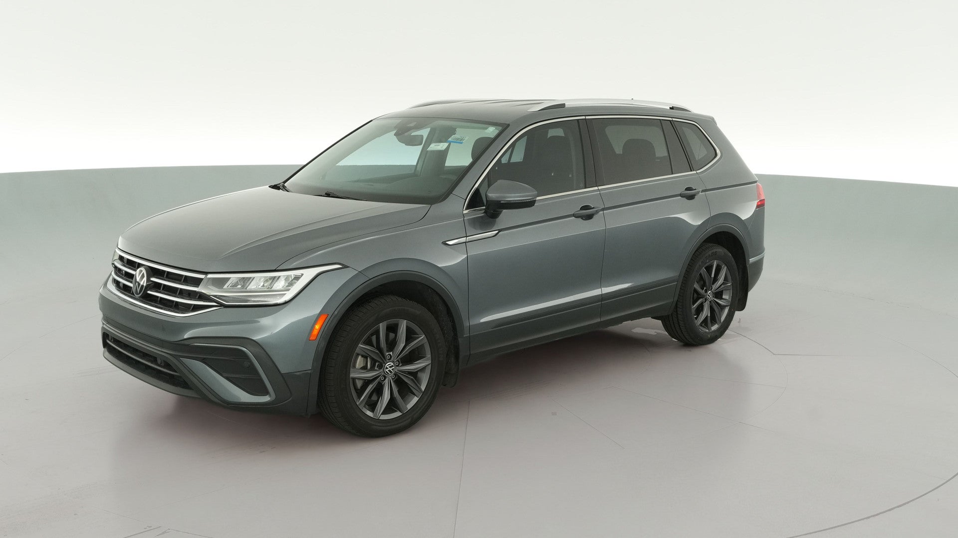 2022 Volkswagen Tiguan vehicle photo
