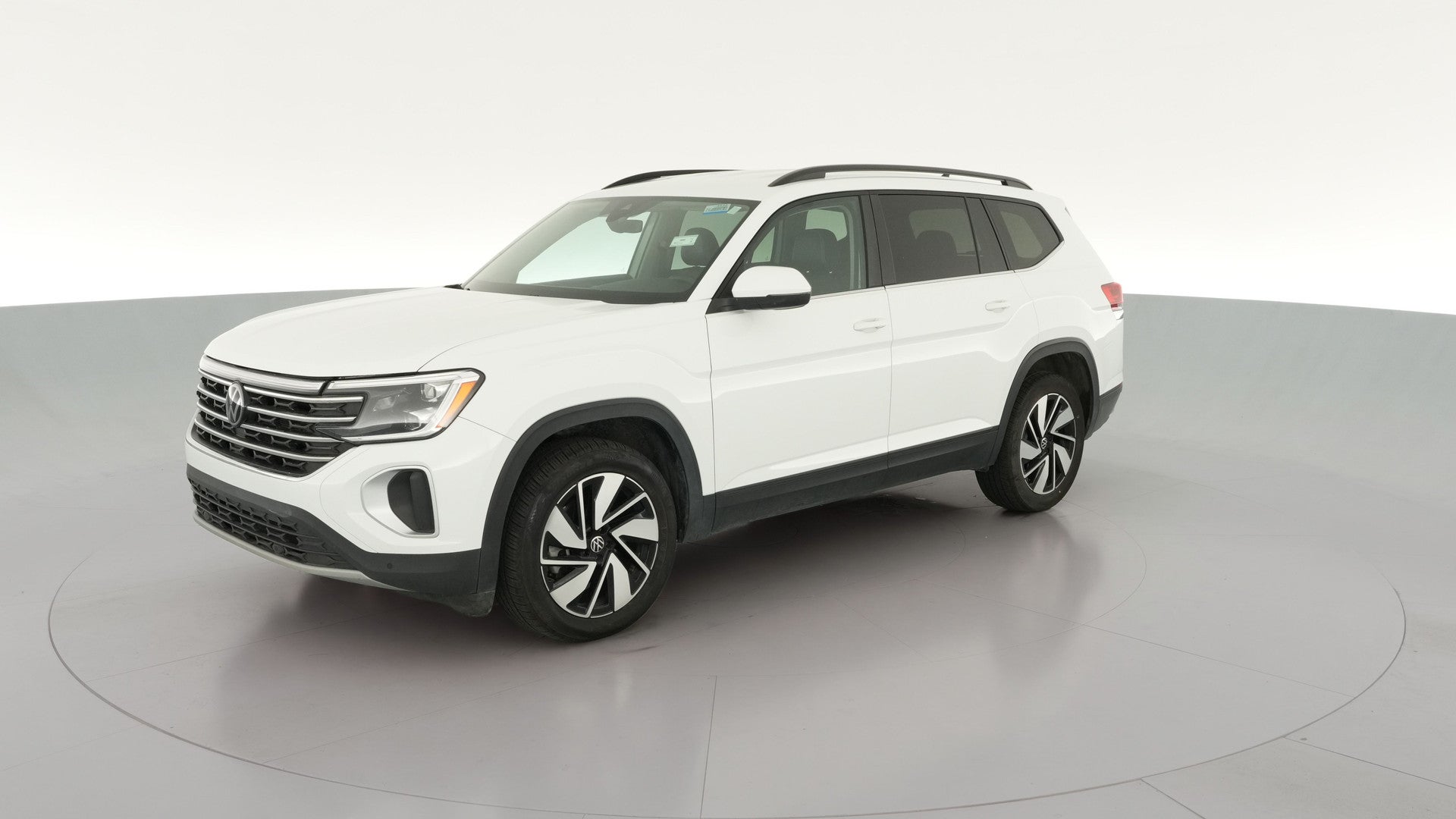2025 Volkswagen Atlas vehicle photo