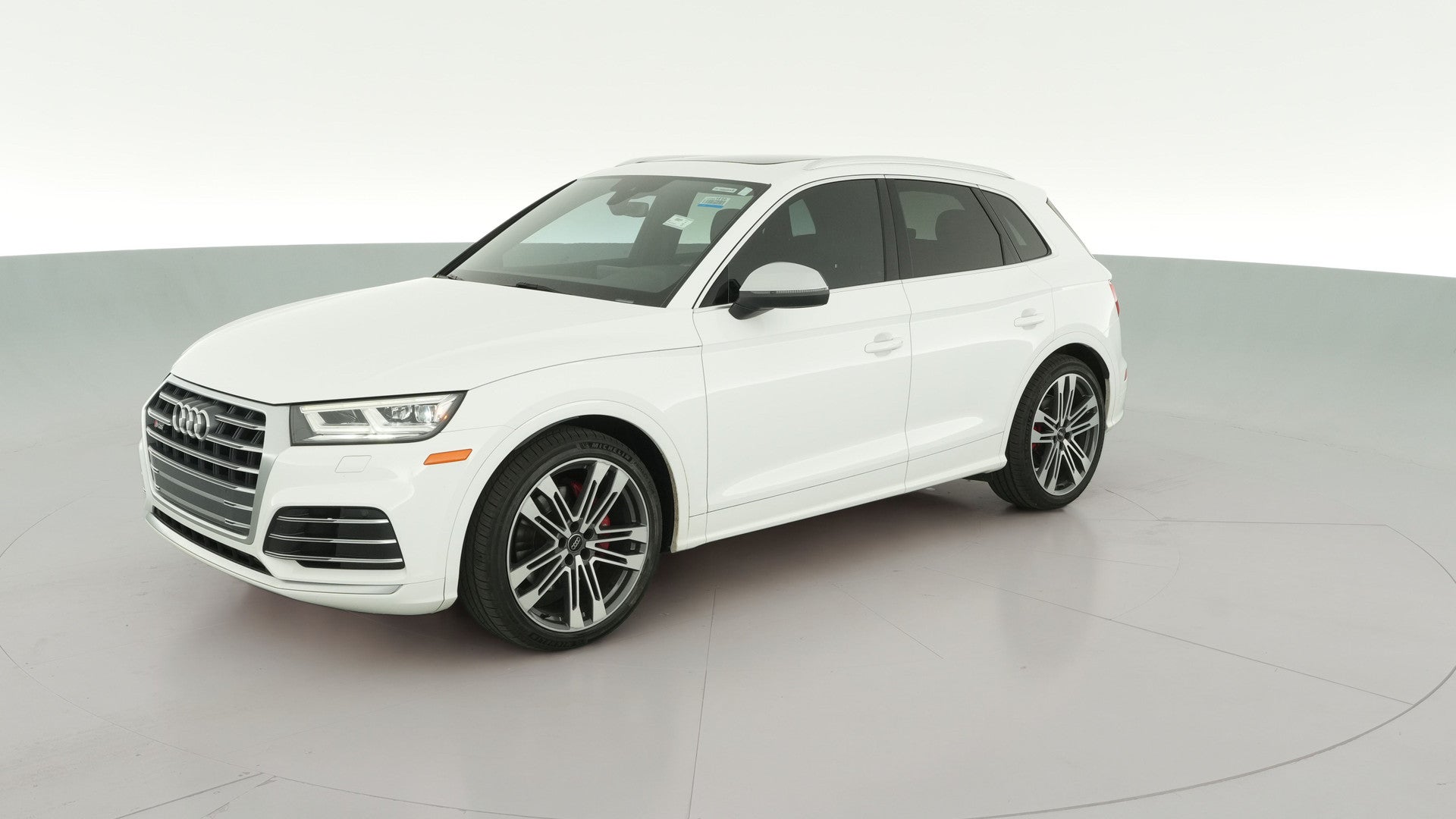 2019 Audi SQ5 vehicle photo