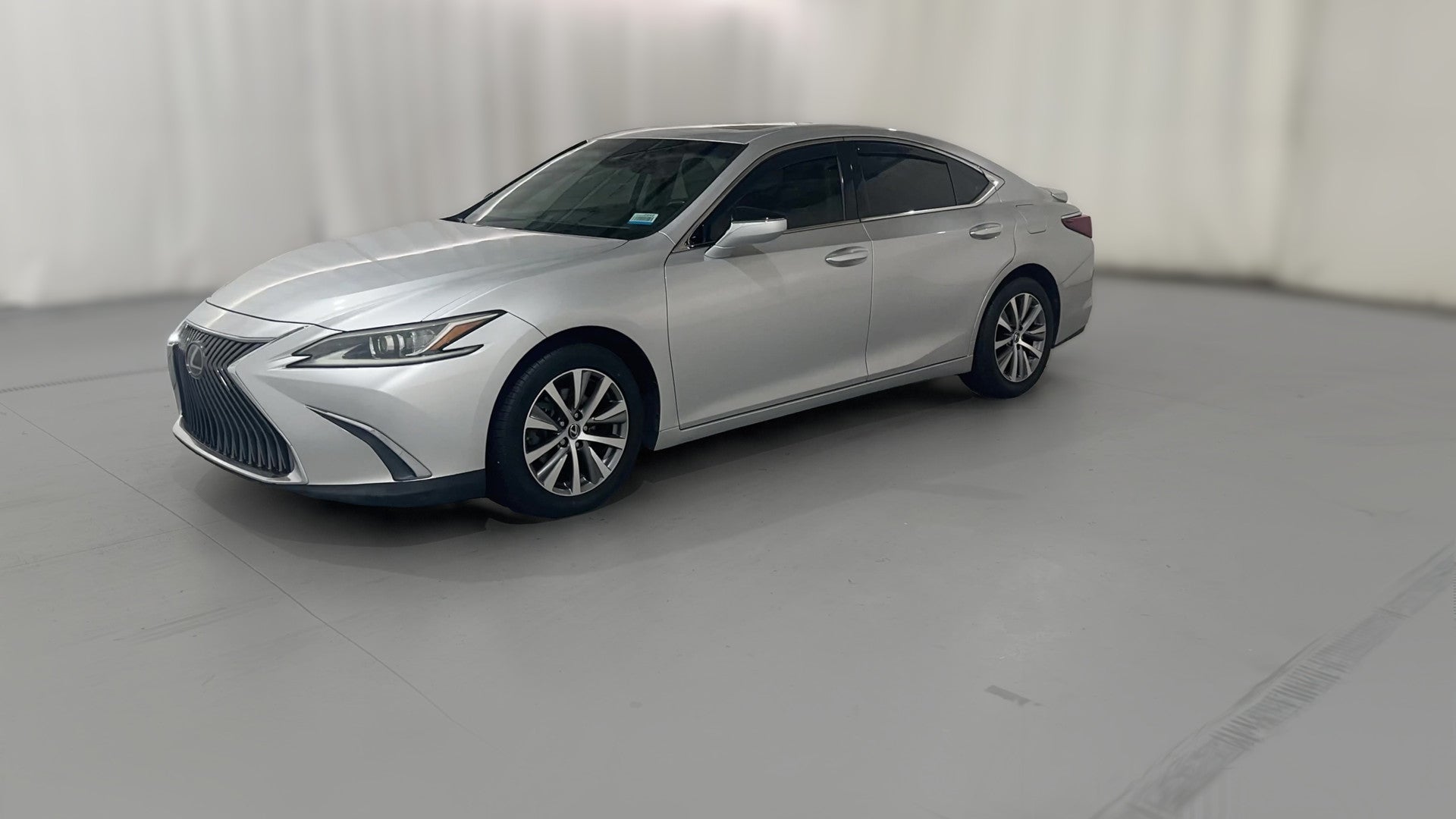 2019 Lexus ES vehicle photo