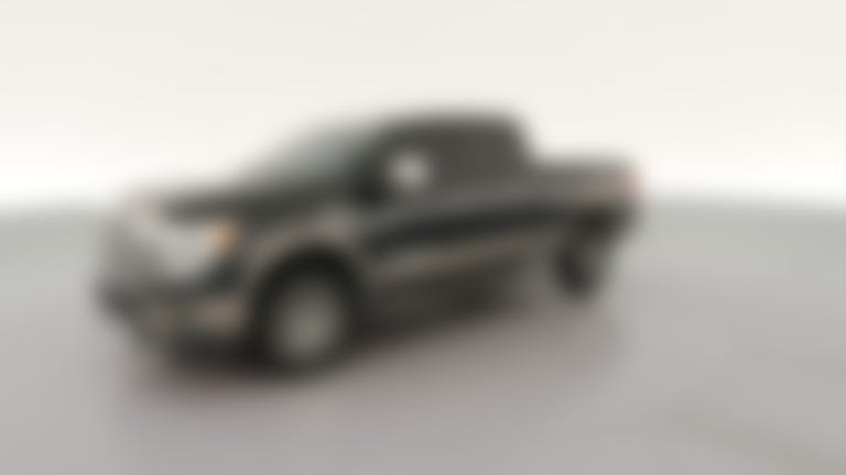 2018 Nissan TITAN XD Crew Cab vehicle photo