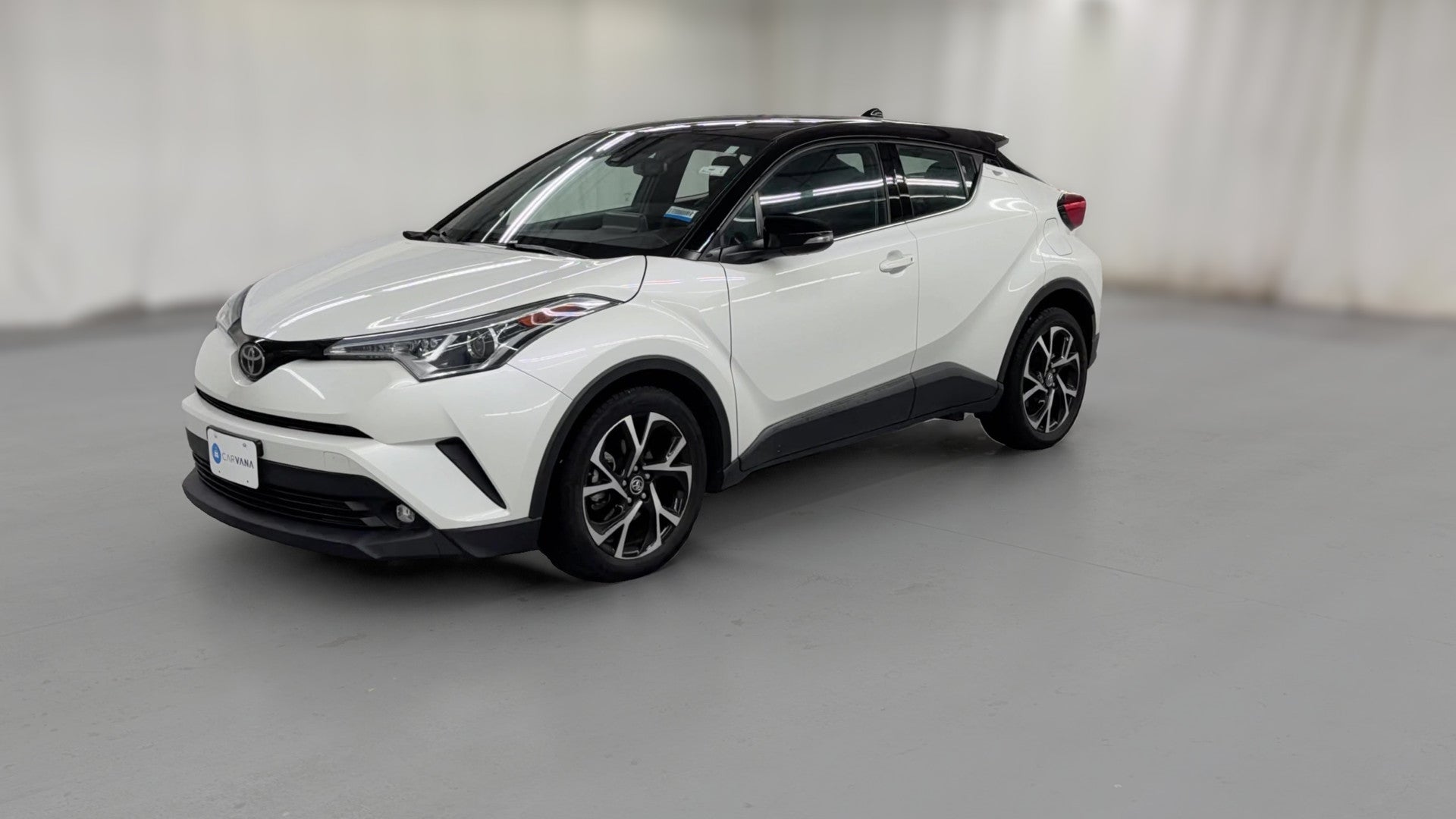 2019 Toyota C-HR vehicle photo