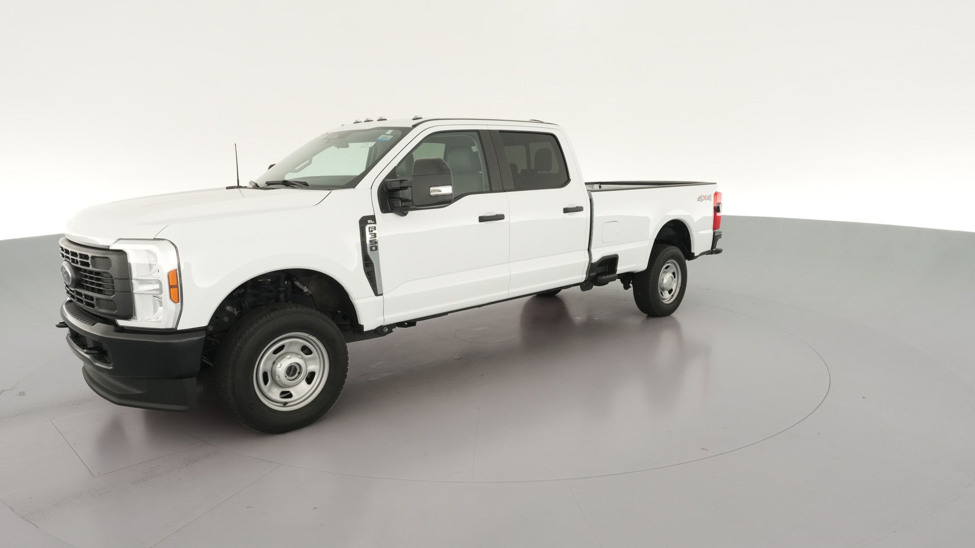 2024 Ford F350 Super Duty Crew Cab vehicle photo