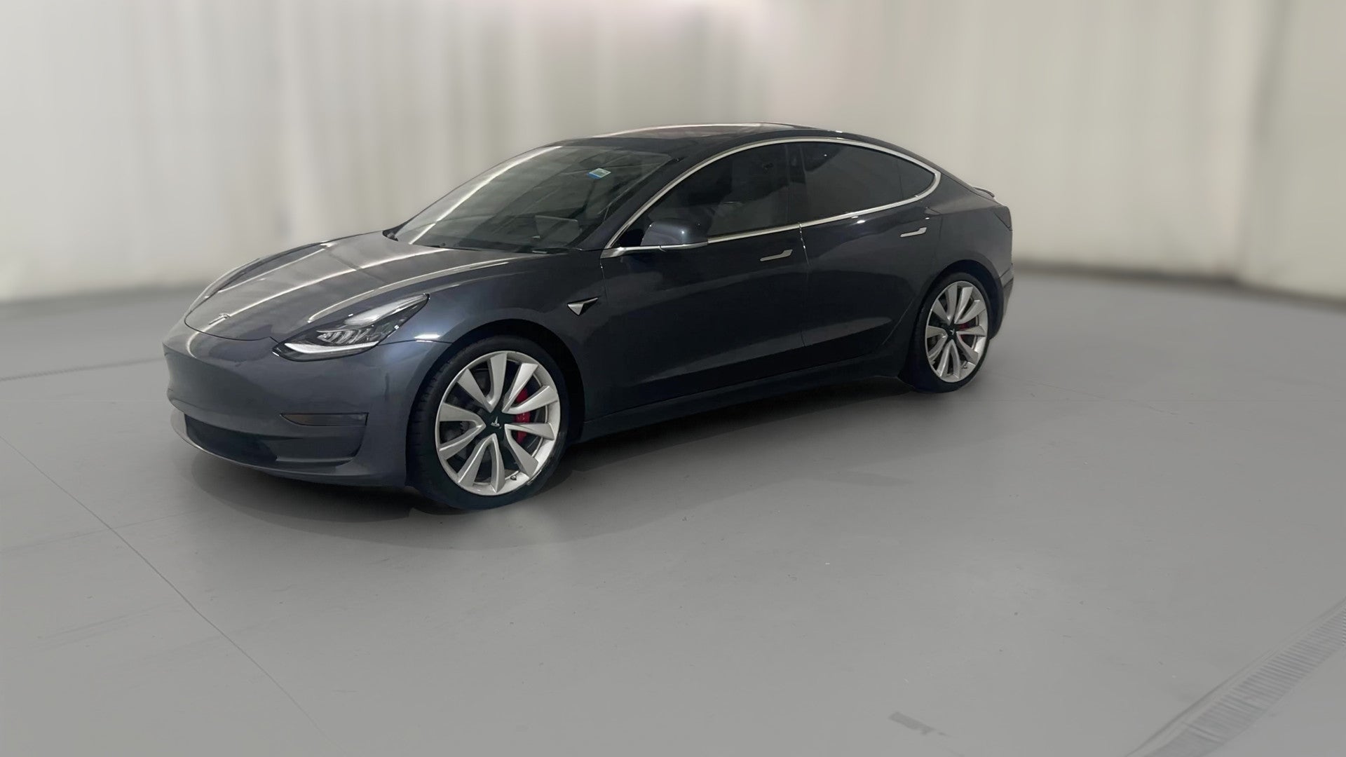 2019 Tesla Model 3 vehicle photo