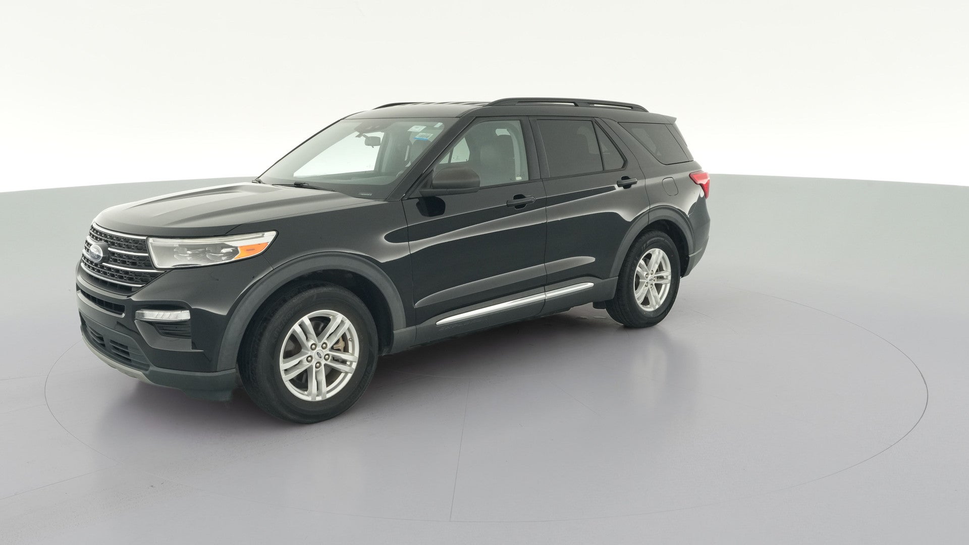 2020 Ford Explorer vehicle photo