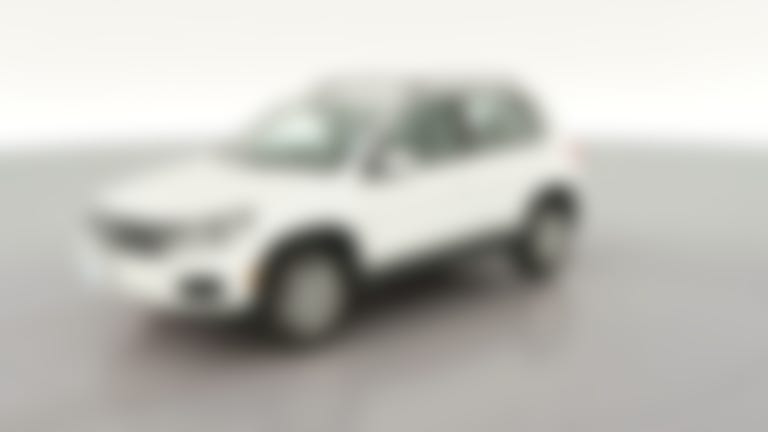 2017 Volkswagen Tiguan vehicle photo