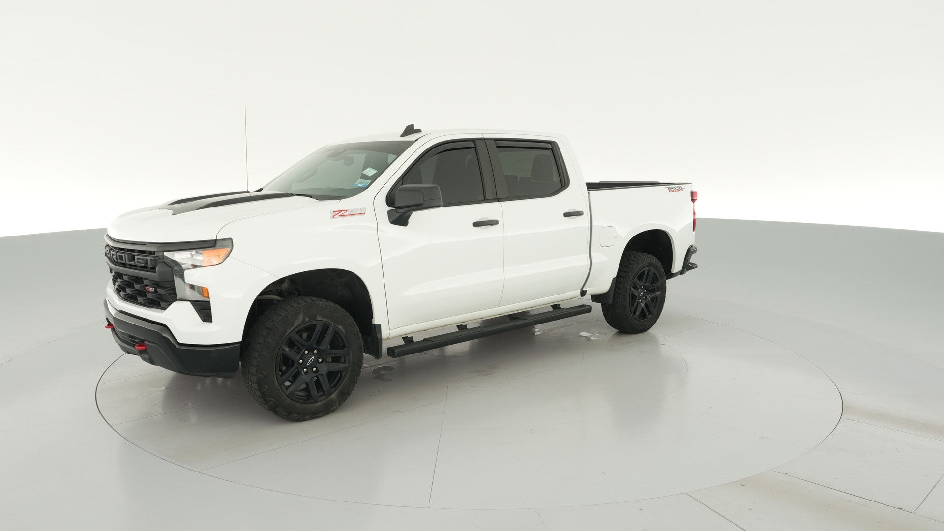 2022 Chevrolet Silverado 1500 Crew Cab vehicle photo