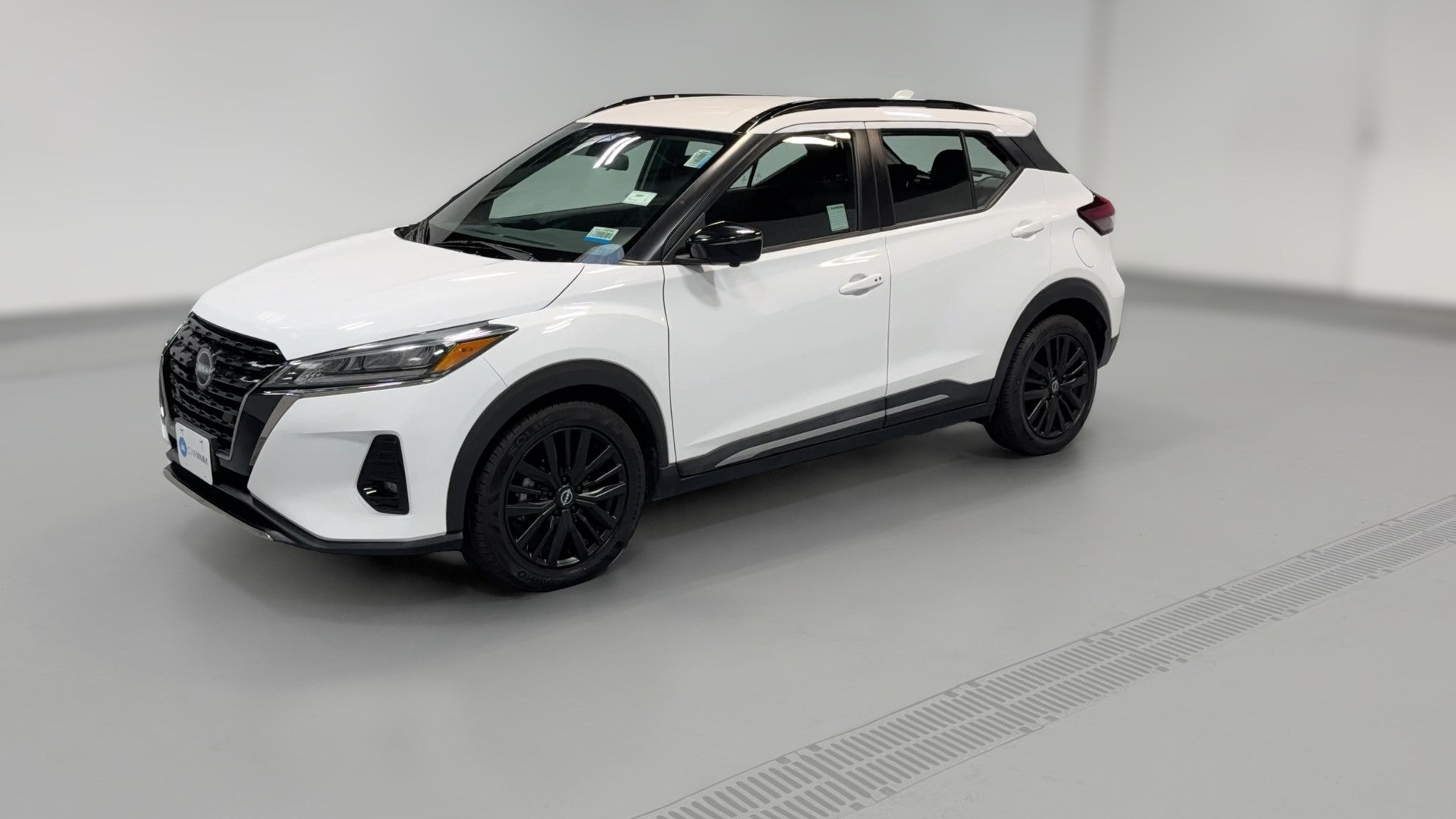 2024 Nissan Kicks vehicle photo