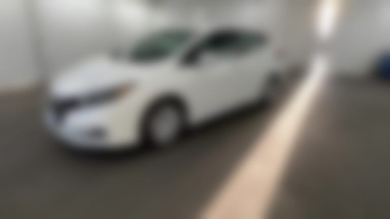 2025 Nissan LEAF vehicle photo