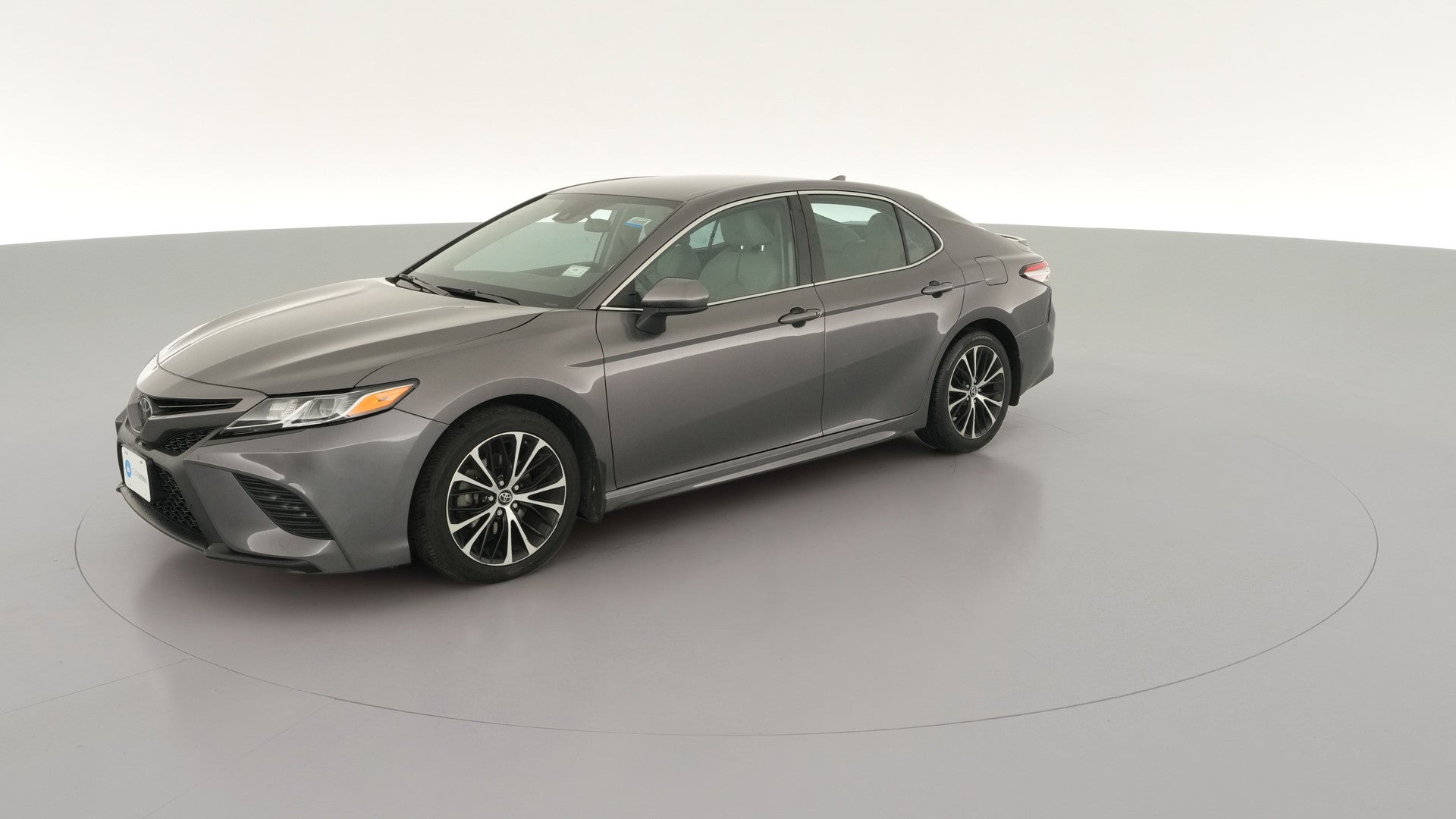 2019 Toyota Camry vehicle photo