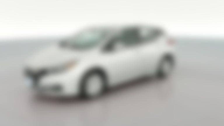 2025 Nissan LEAF vehicle photo