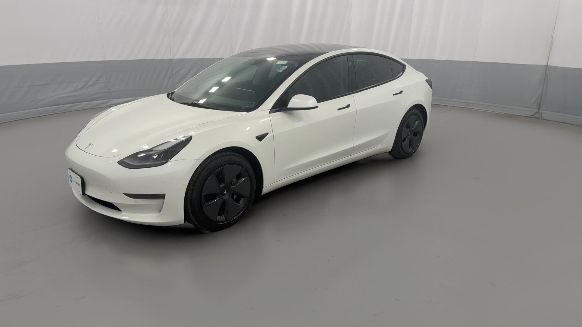 2022 Tesla Model 3 vehicle photo