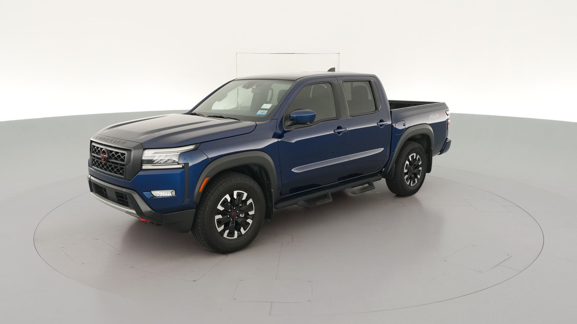 2022 Nissan Frontier Crew Cab vehicle photo