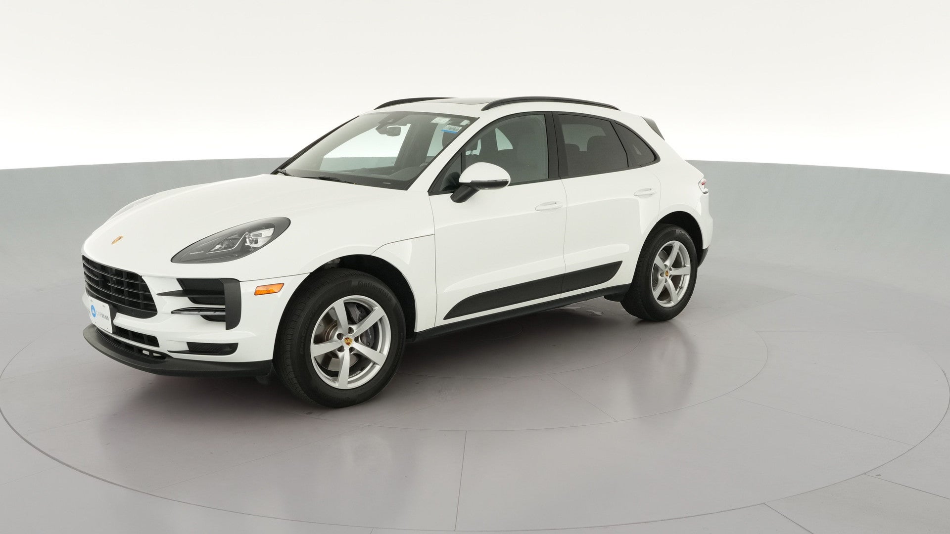 2021 Porsche Macan vehicle photo