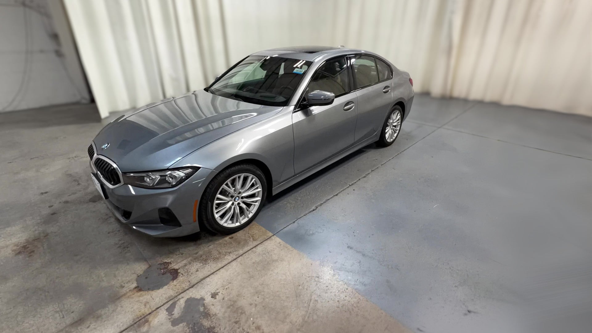 2023 BMW 3 Series vehicle photo