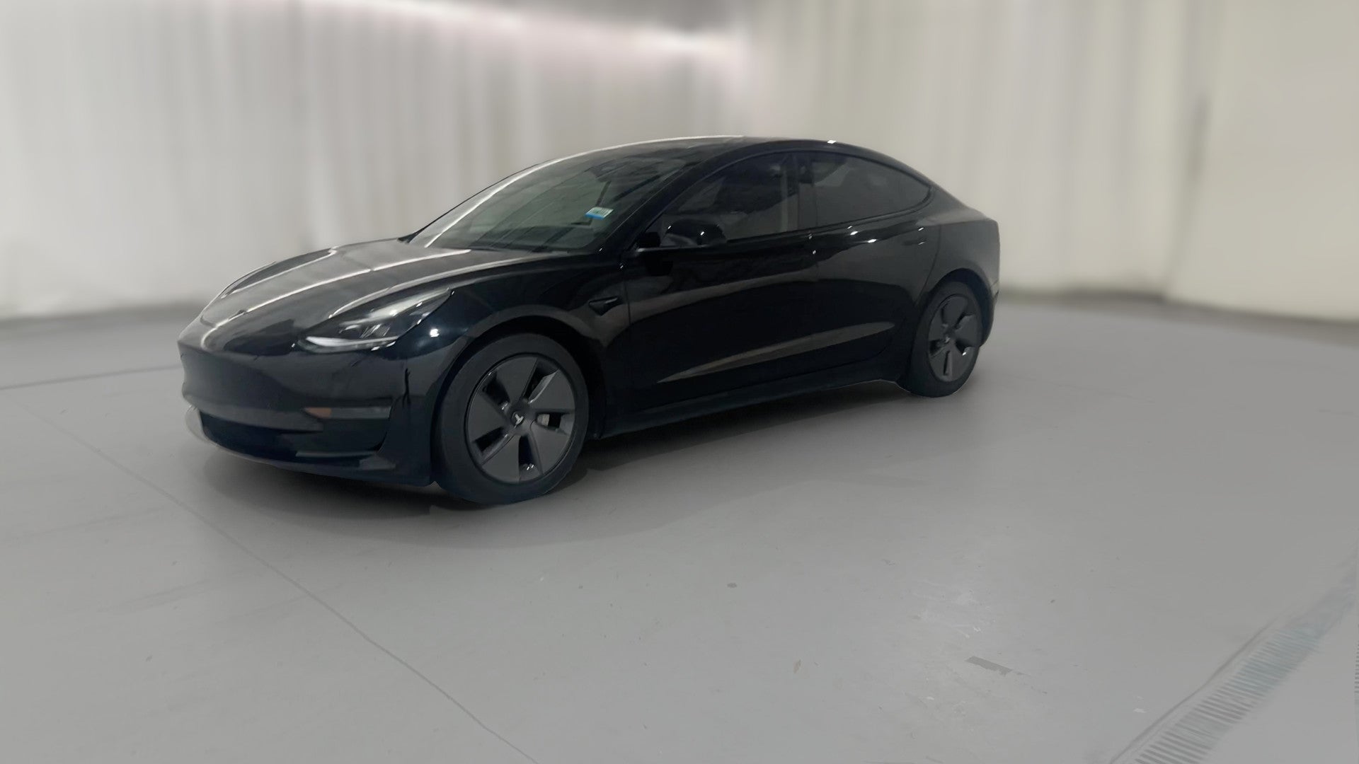 2022 Tesla Model 3 vehicle photo