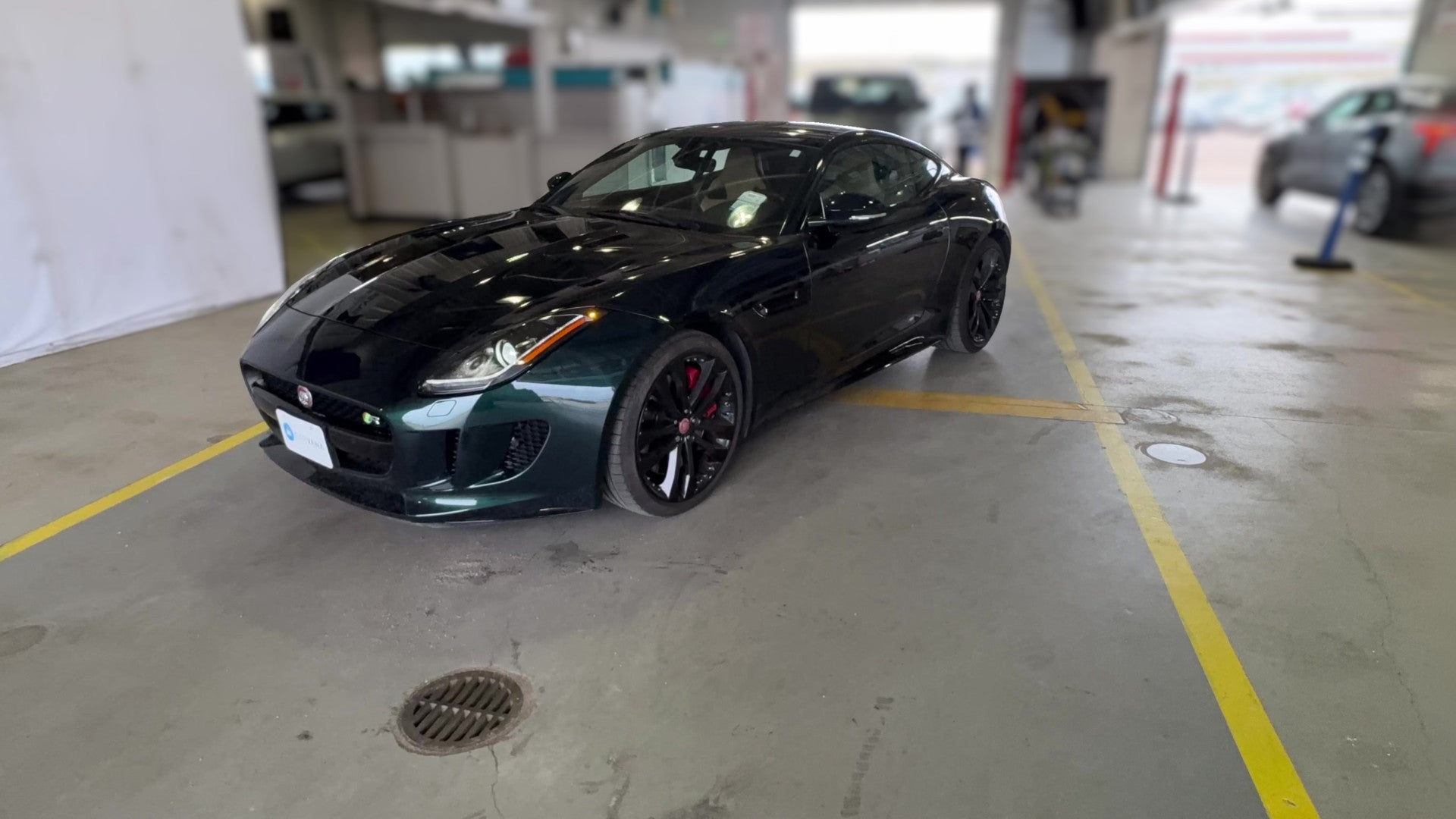 2015 Jaguar F-TYPE vehicle photo