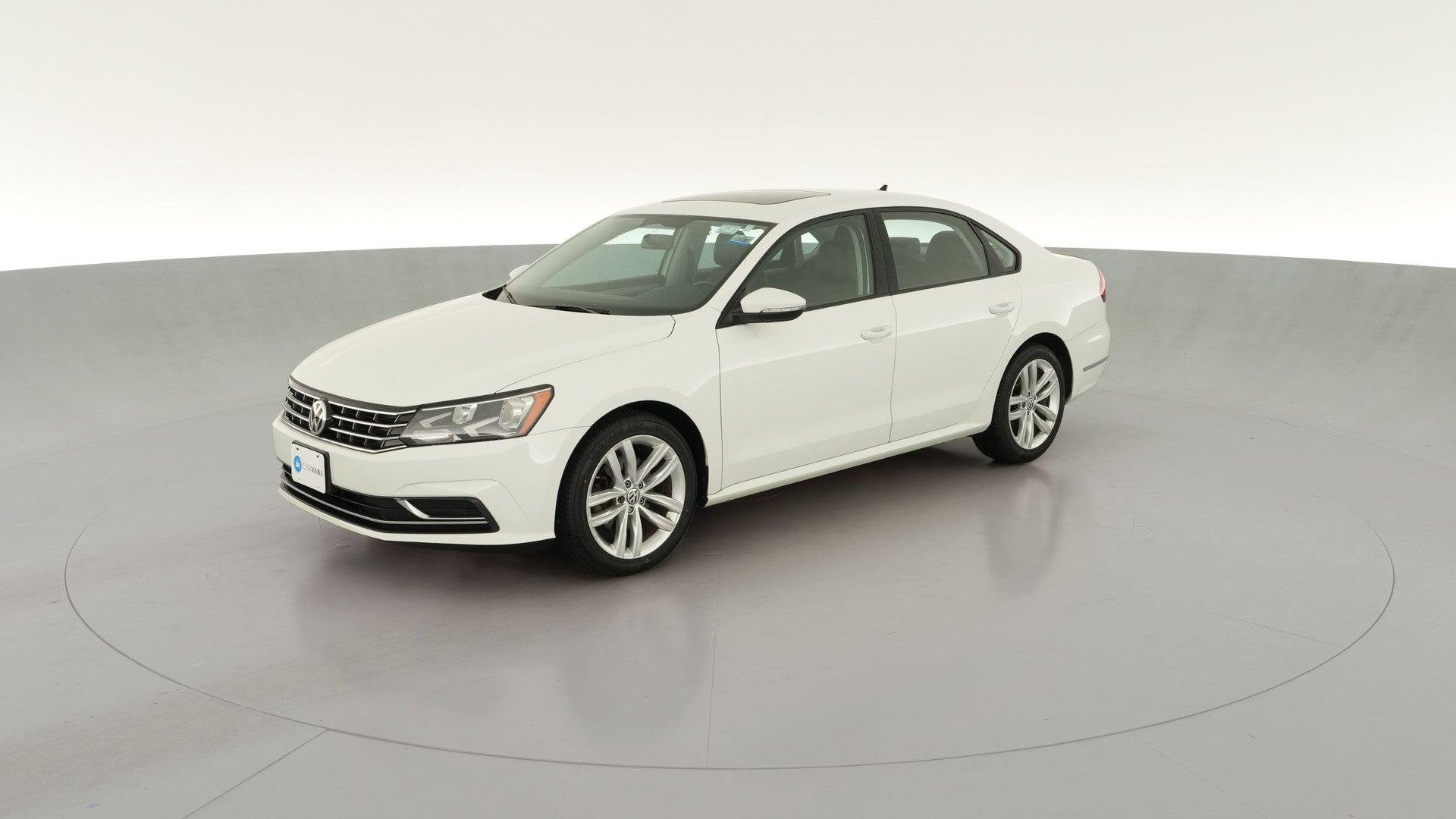 2019 Volkswagen Passat vehicle photo
