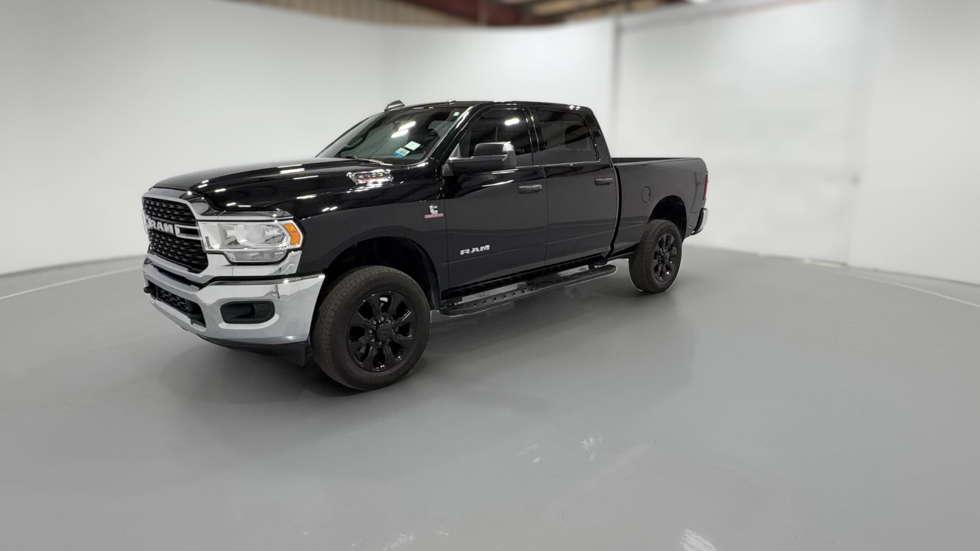 2022 Ram 2500 Crew Cab vehicle photo