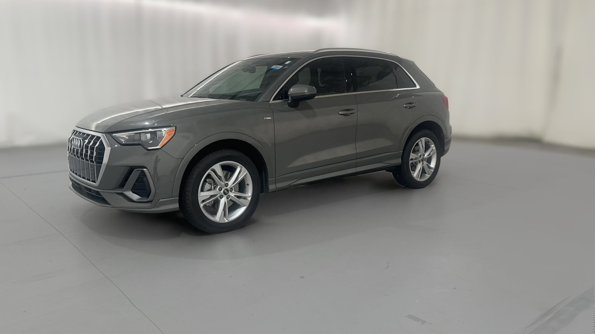 2021 Audi Q3 vehicle photo