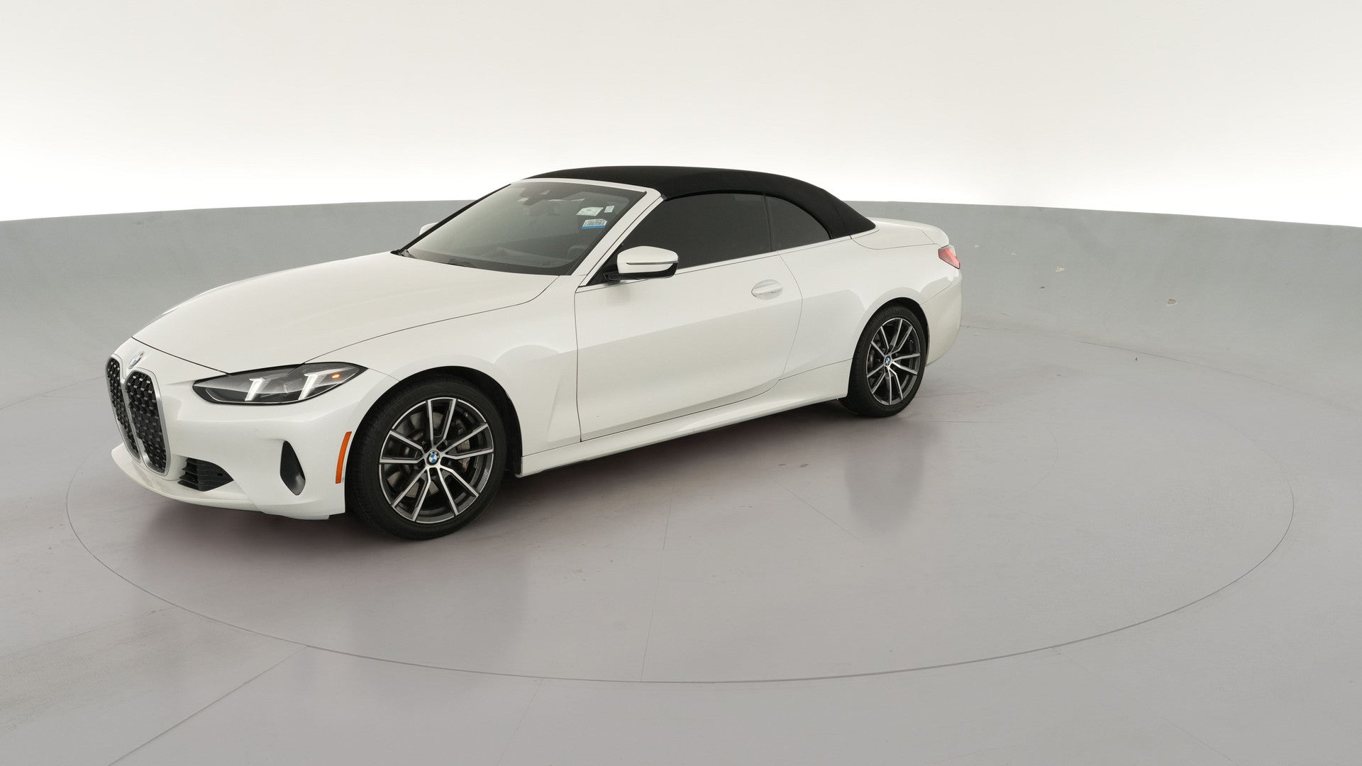 2025 BMW 4 Series vehicle photo