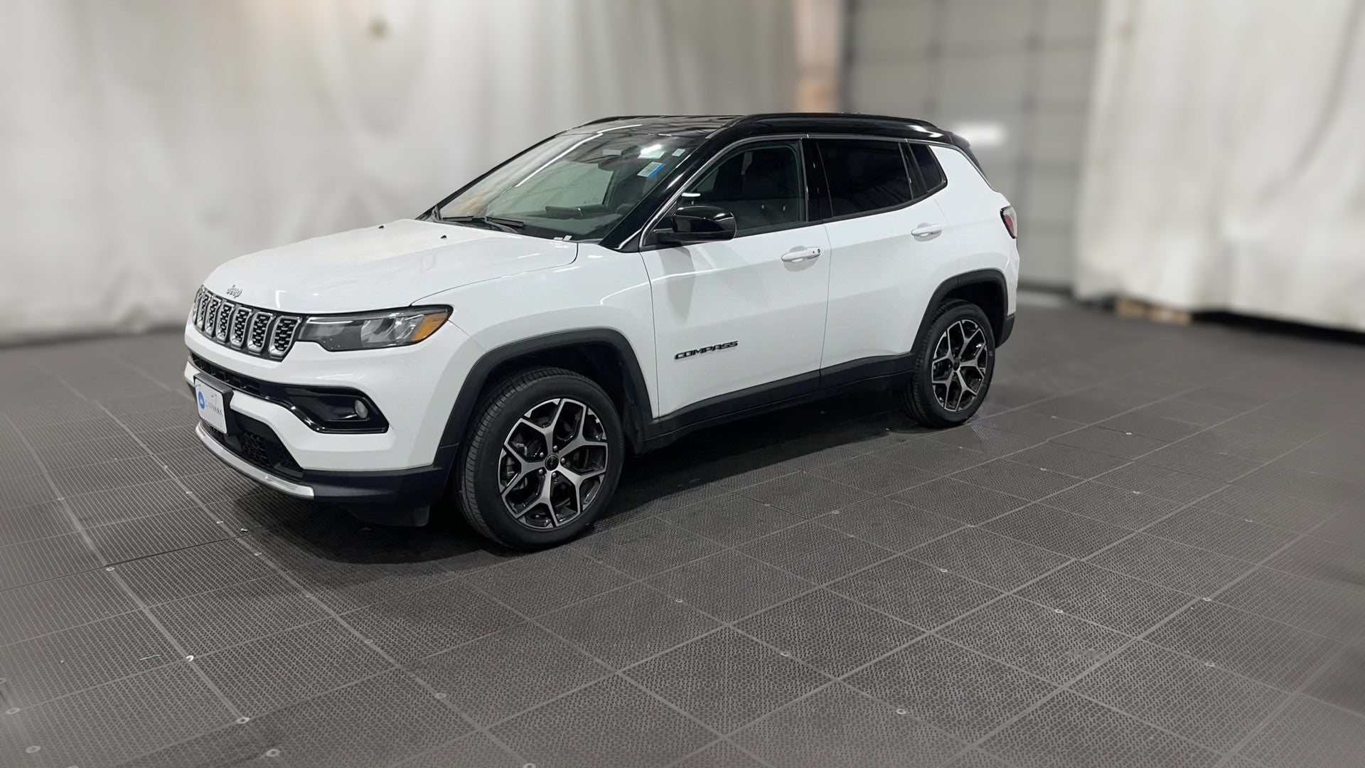 2025 Jeep Compass vehicle photo