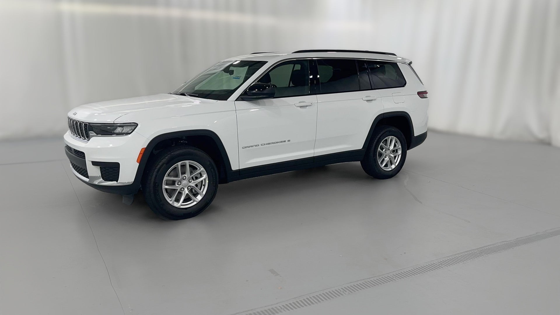 2026 Jeep Grand Cherokee L vehicle photo