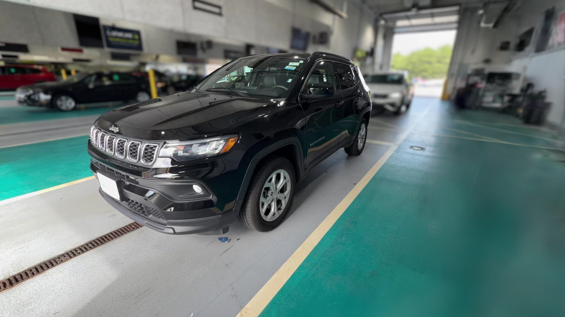 2024 Jeep Compass vehicle photo