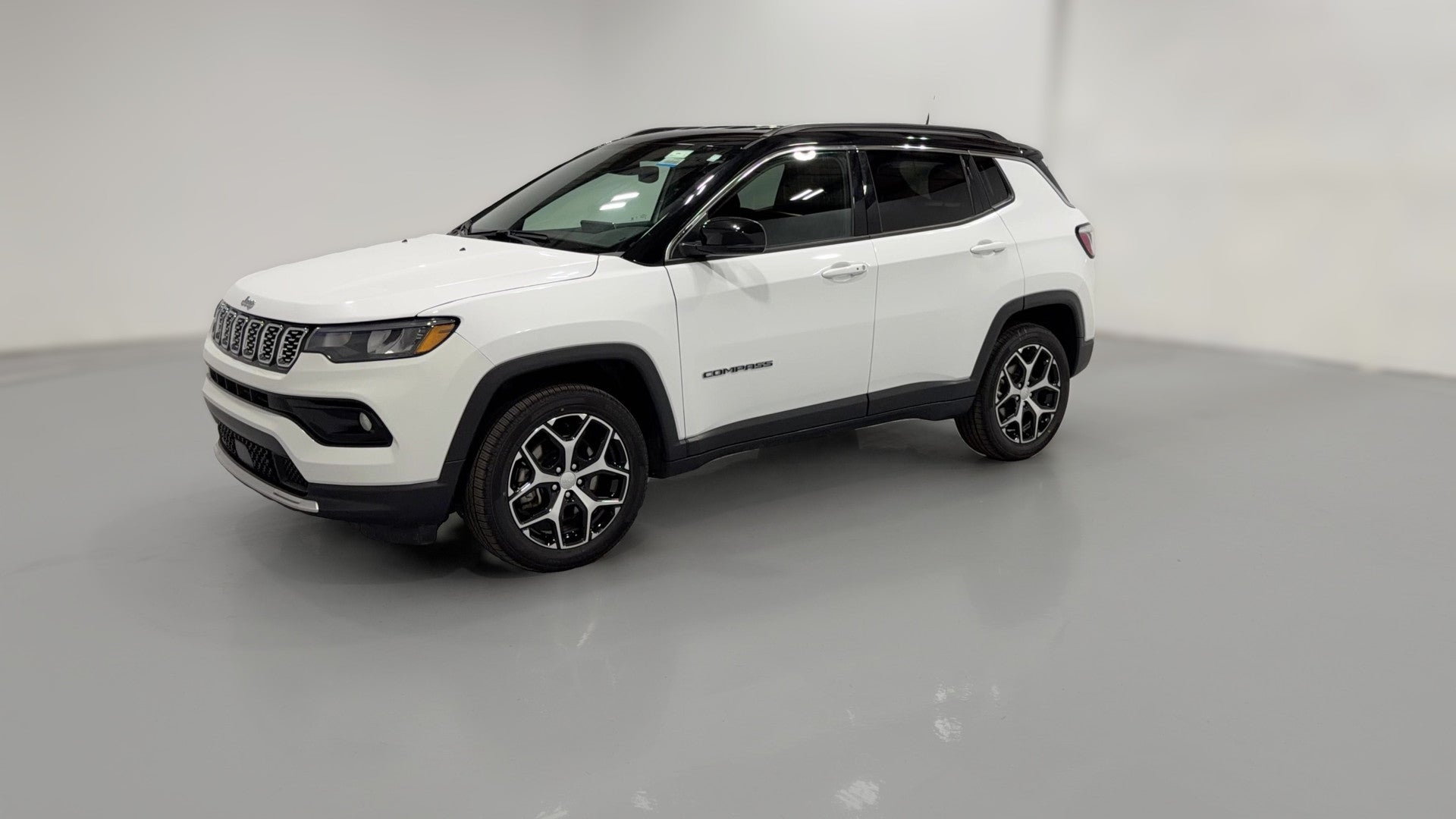2024 Jeep Compass vehicle photo