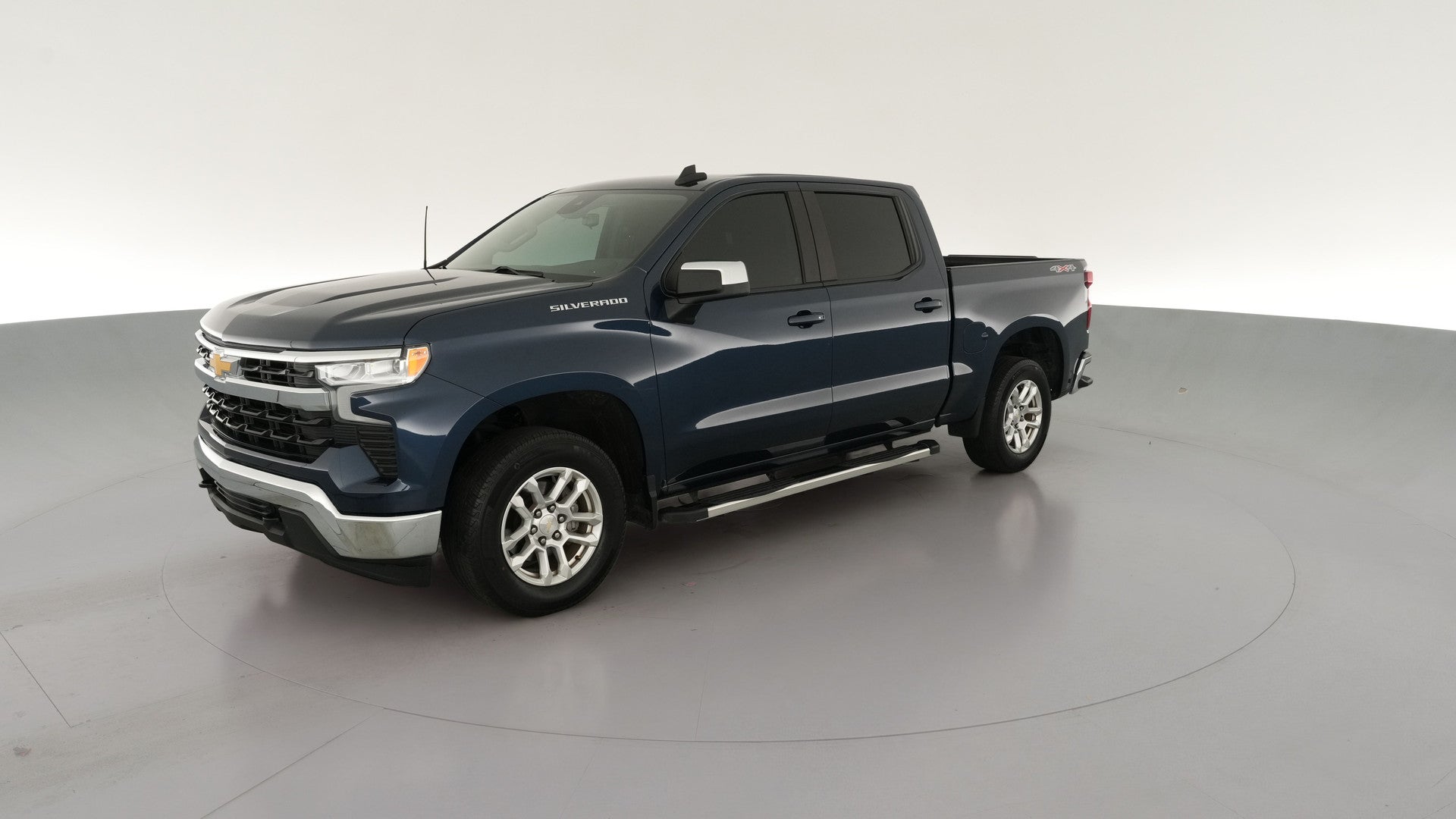 2022 Chevrolet Silverado 1500 Crew Cab vehicle photo