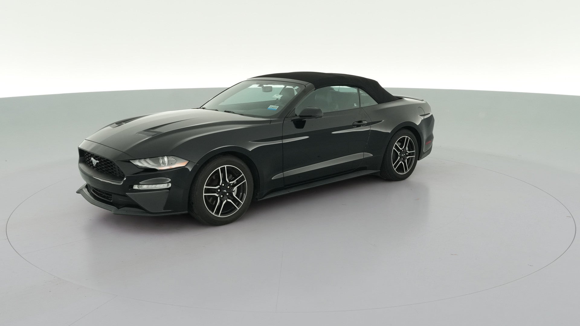 2020 Ford Mustang vehicle photo