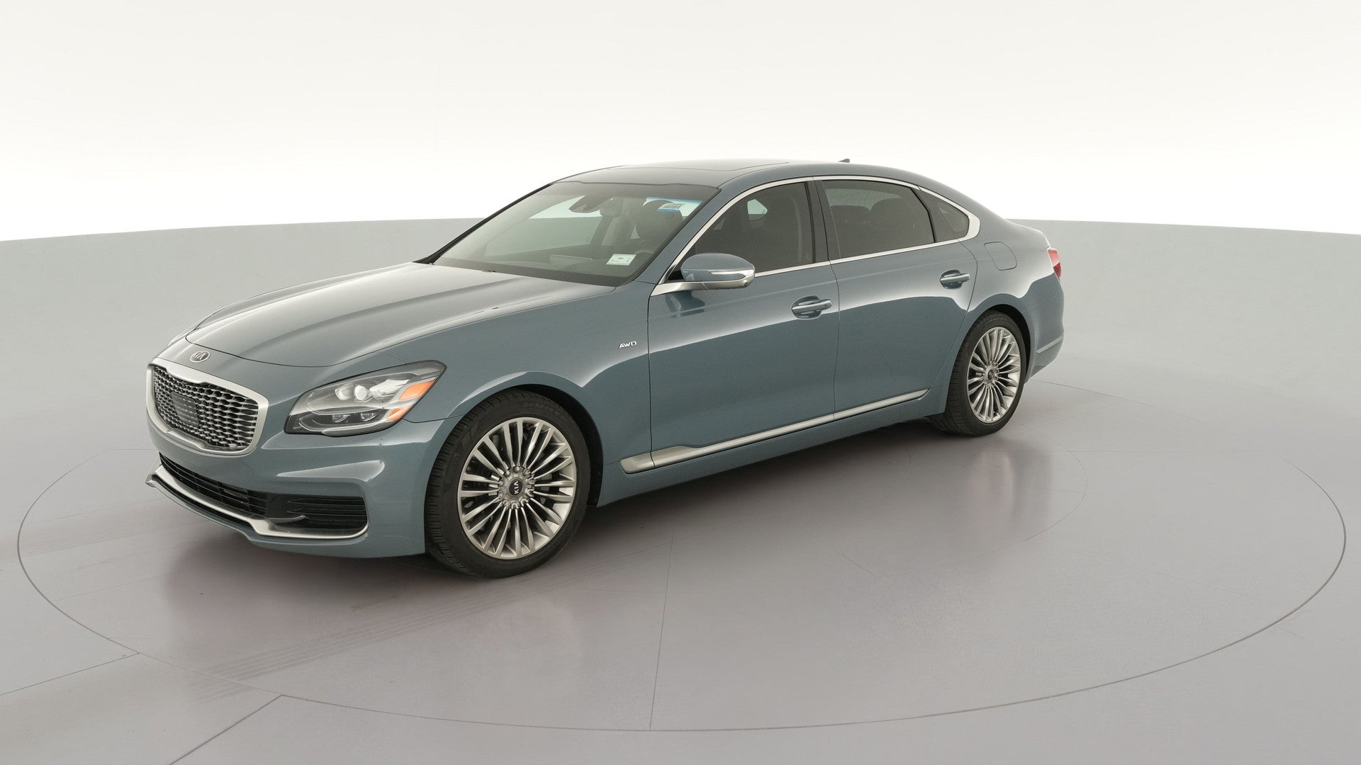 2019 Kia K900 vehicle photo