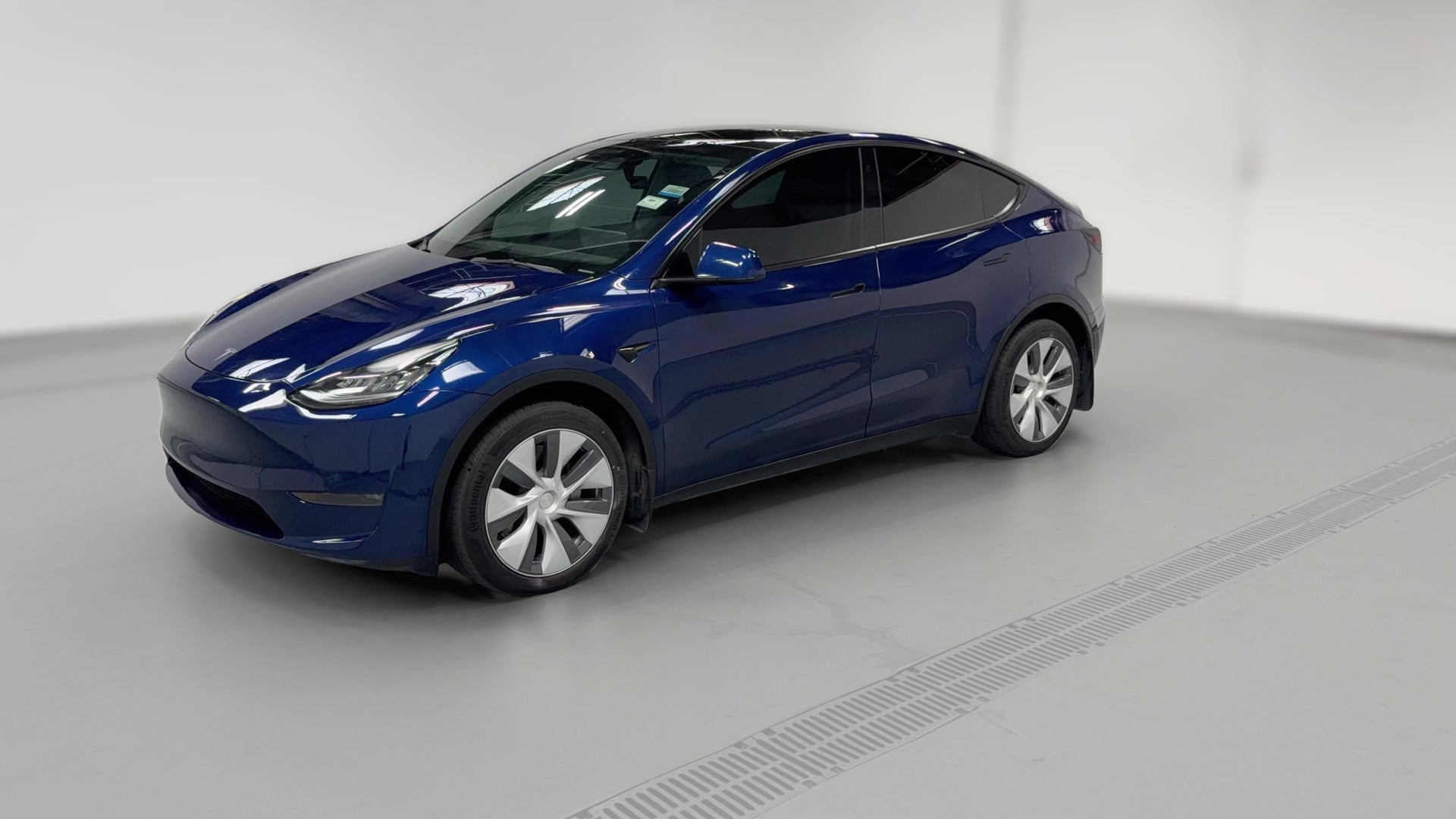 2023 Tesla Model Y vehicle photo