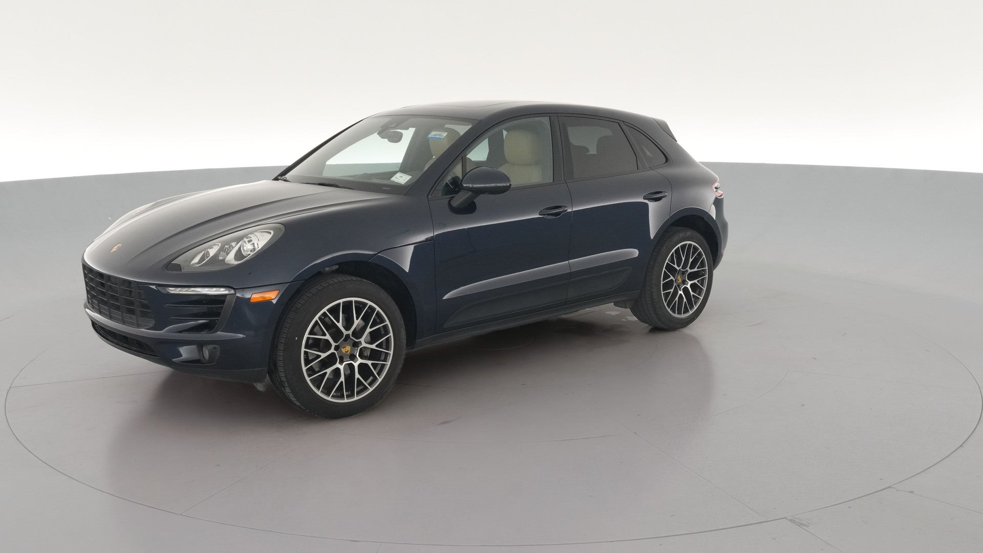 2018 Porsche Macan vehicle photo