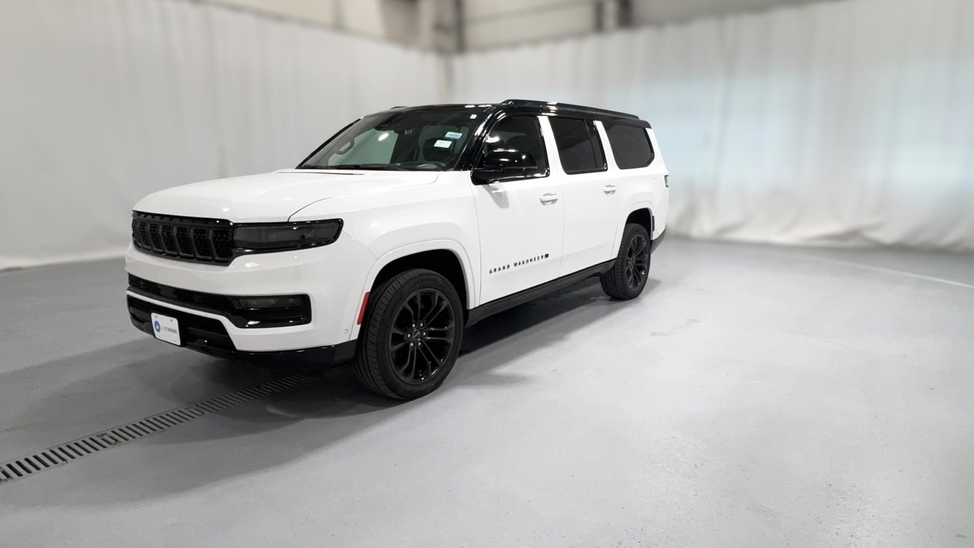 2024 Jeep Grand Wagoneer L vehicle photo