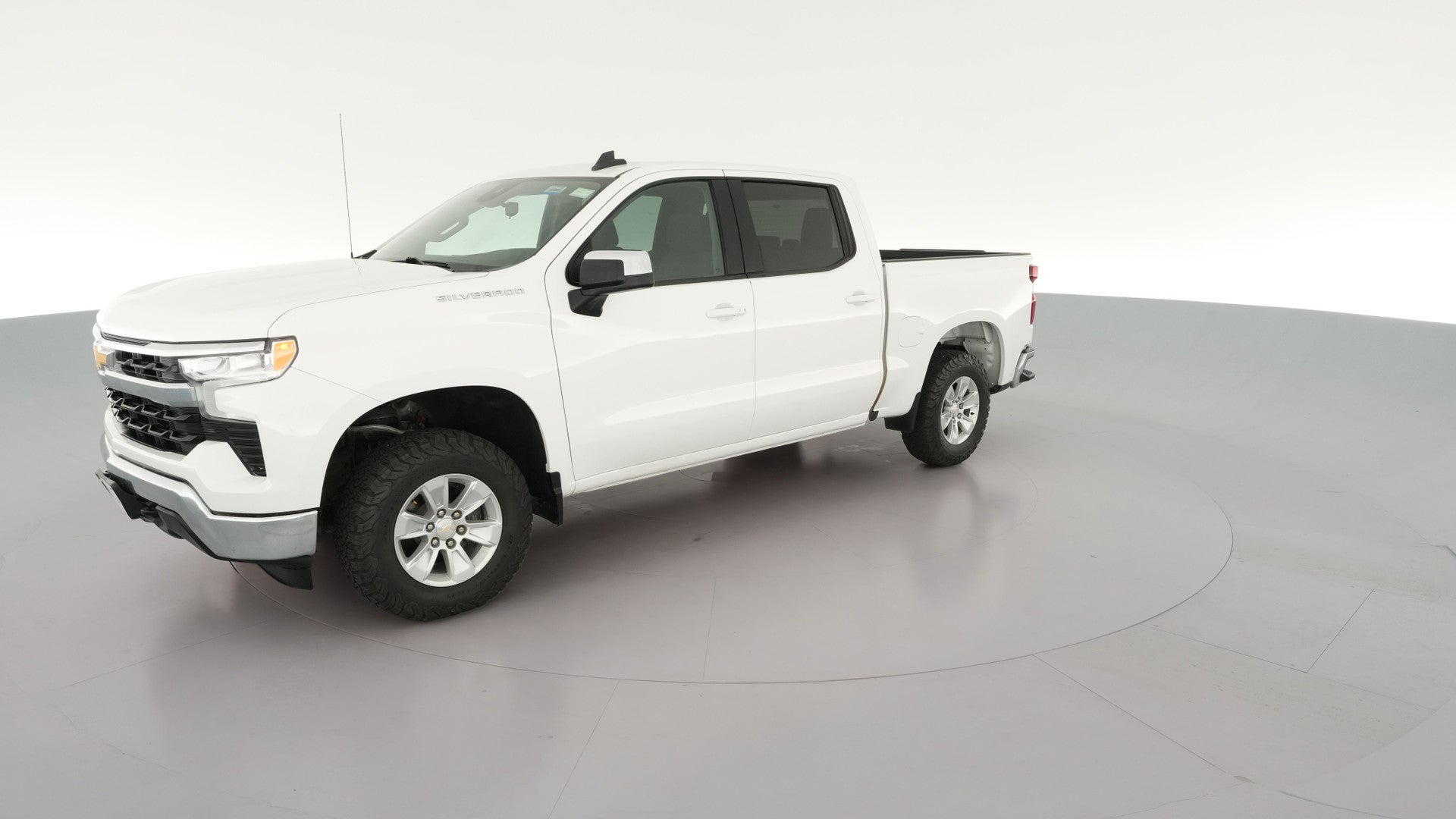 2022 Chevrolet Silverado 1500 Crew Cab vehicle photo