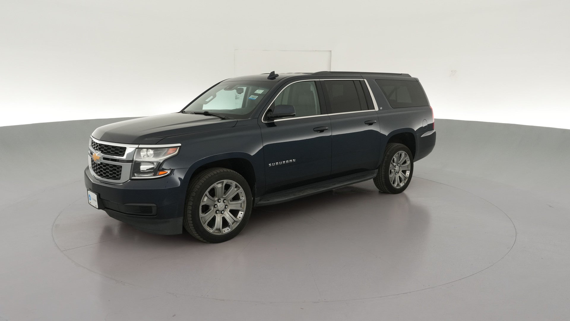 2019 Chevrolet Suburban vehicle photo