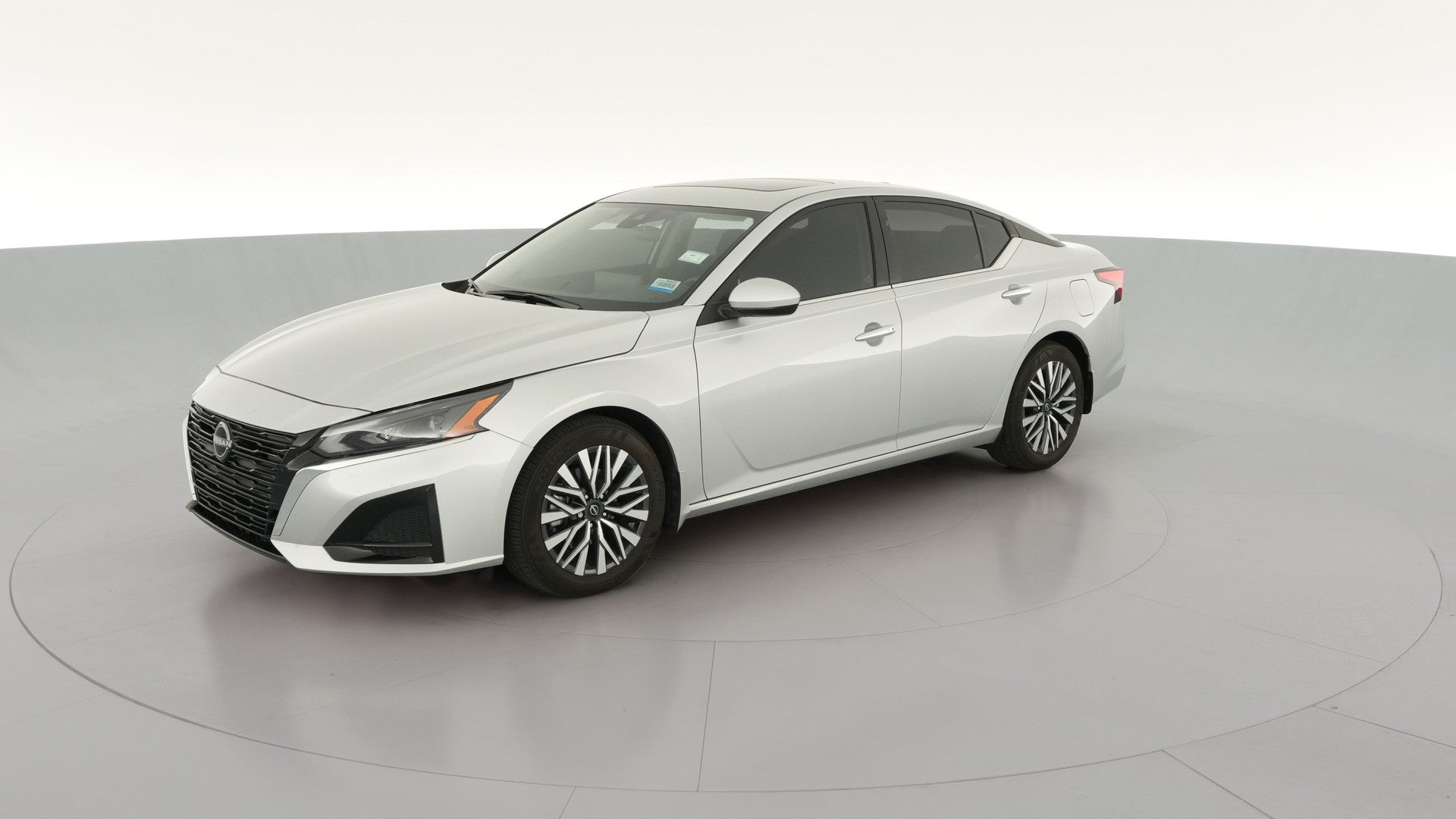 2024 Nissan Altima vehicle photo