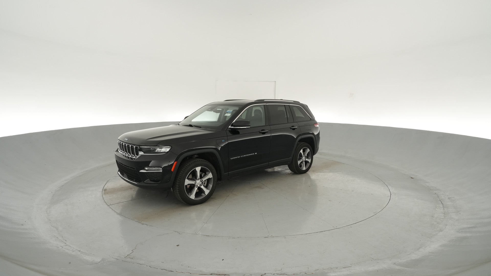 2022 Jeep Grand Cherokee 4xe vehicle photo