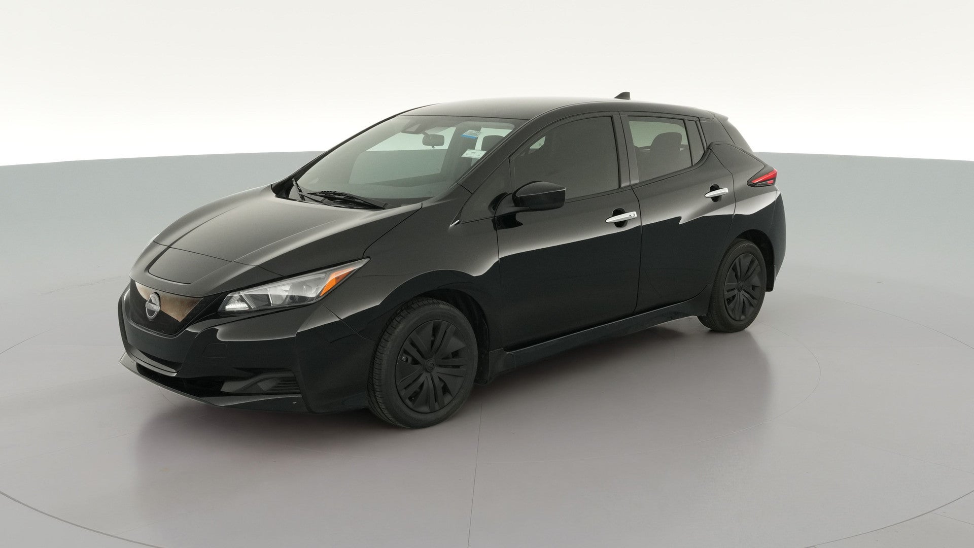 2025 Nissan LEAF vehicle photo