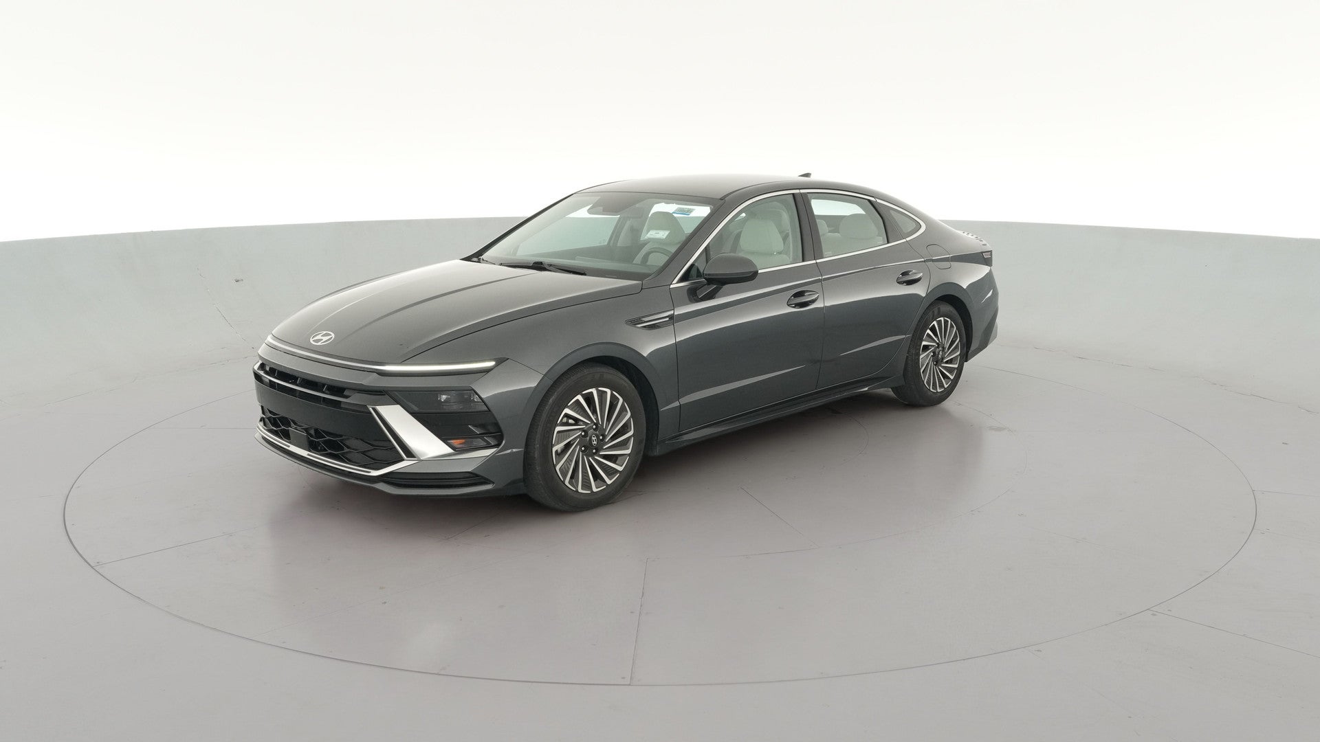 2024 Hyundai Sonata Hybrid vehicle photo