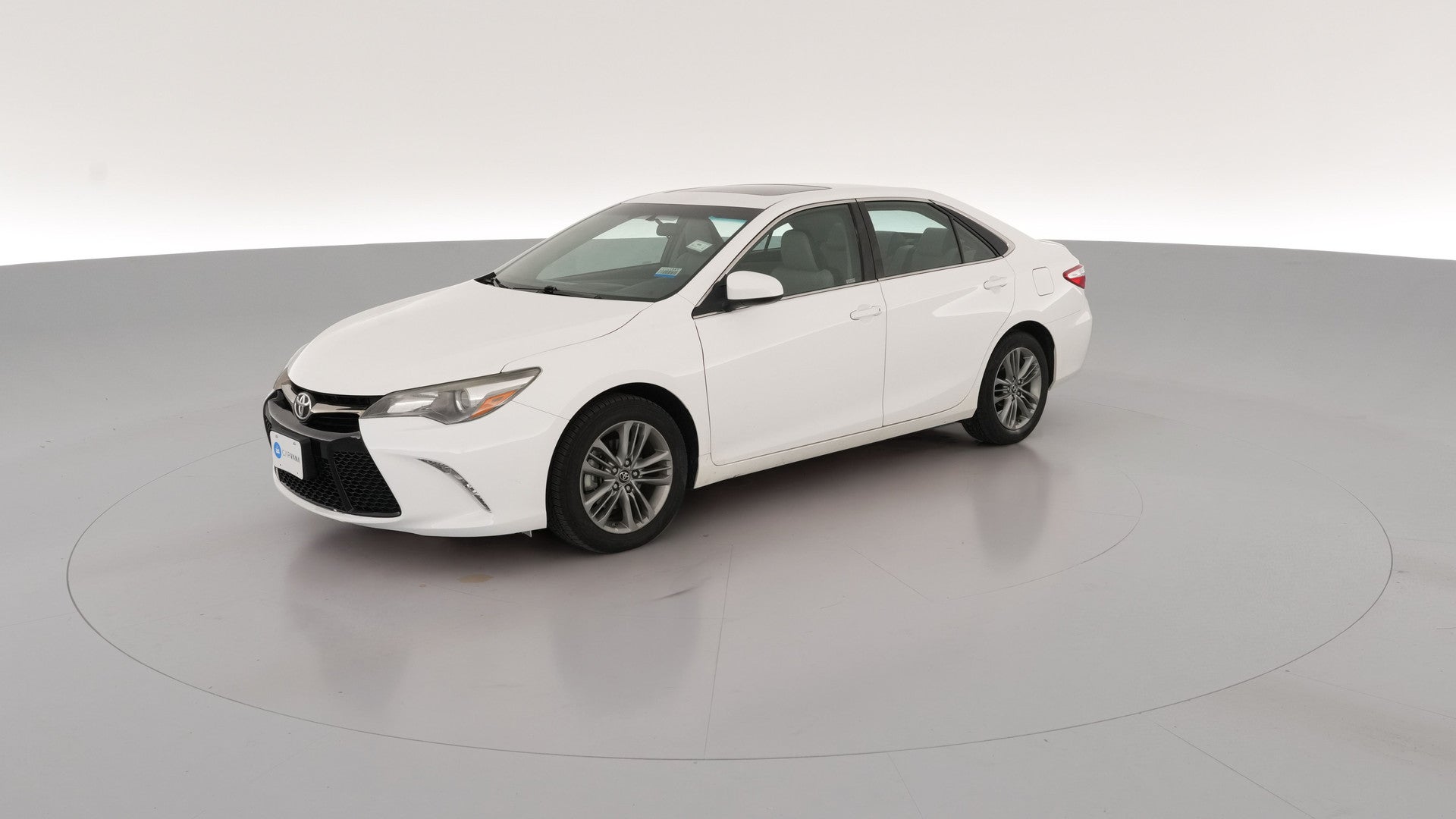 2015 Toyota Camry vehicle photo