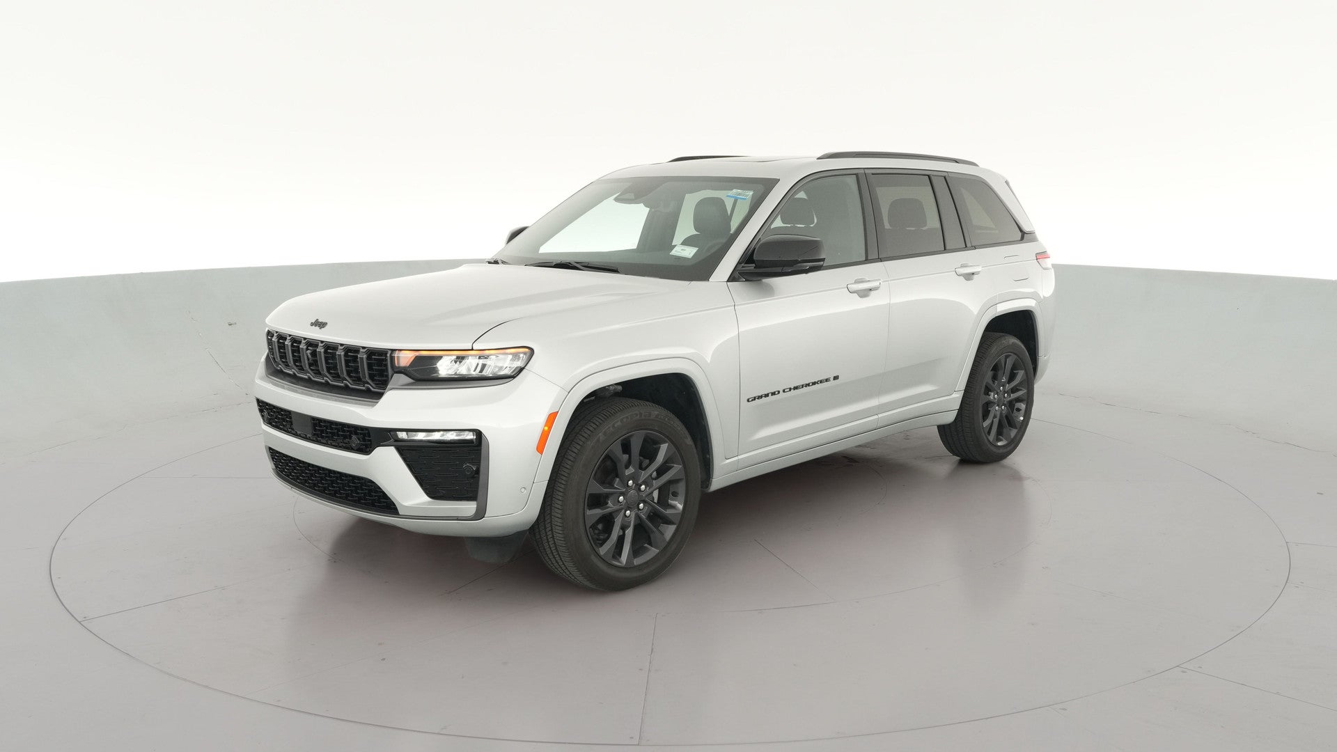 2026 Jeep Grand Cherokee vehicle photo
