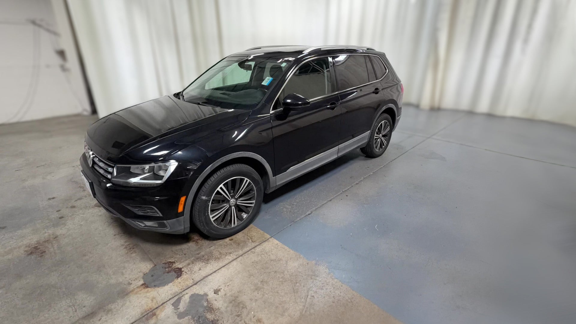 2018 Volkswagen Tiguan vehicle photo