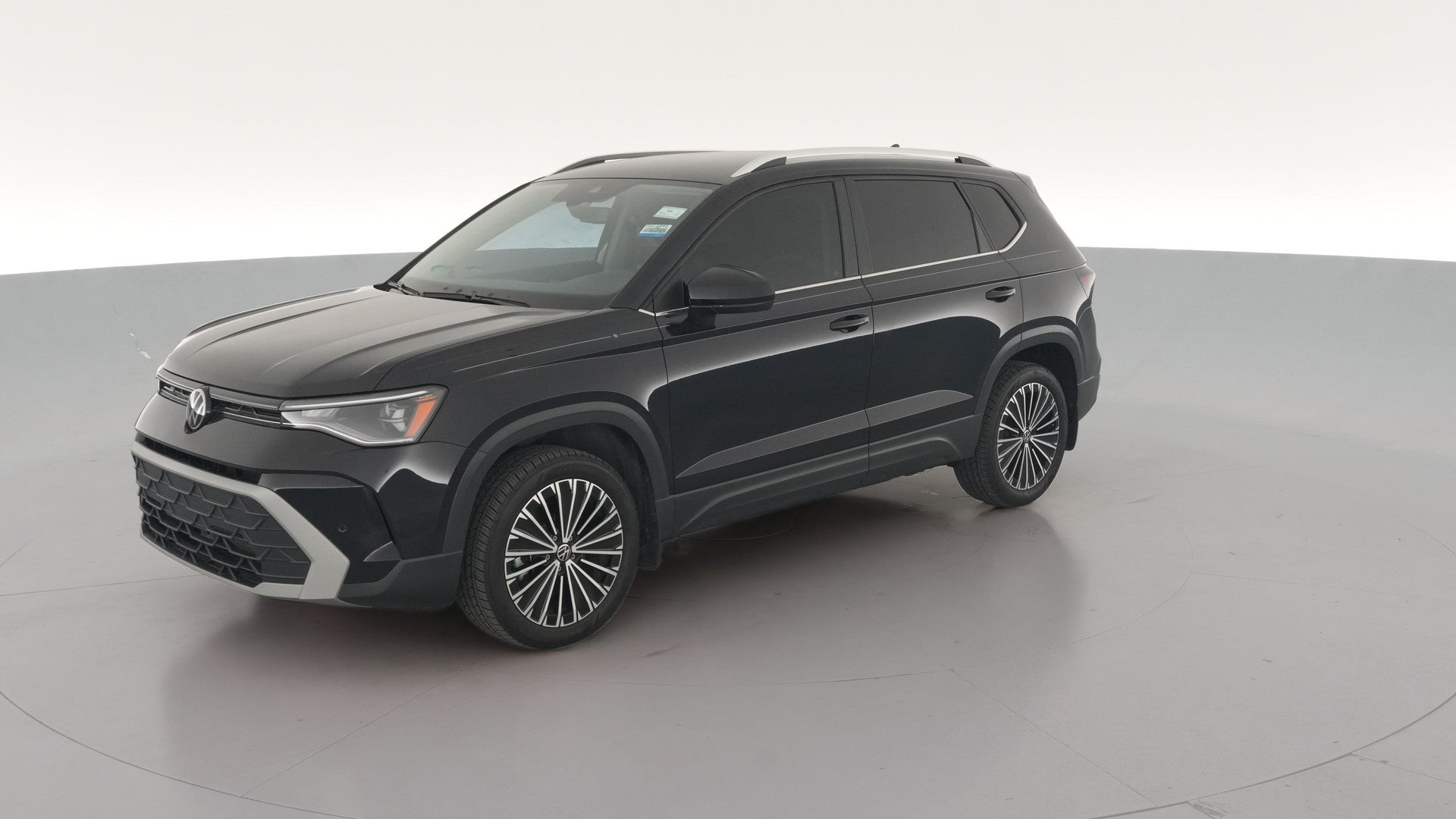 2025 Volkswagen Taos vehicle photo