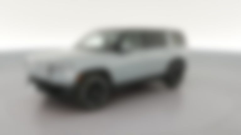 2025 Rivian R1S vehicle photo