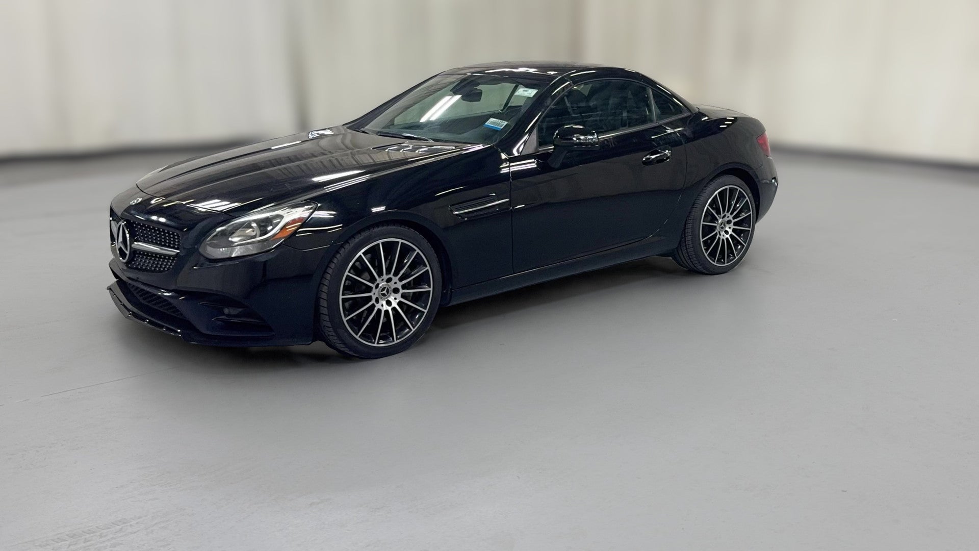 2019 Mercedes-Benz SLC vehicle photo