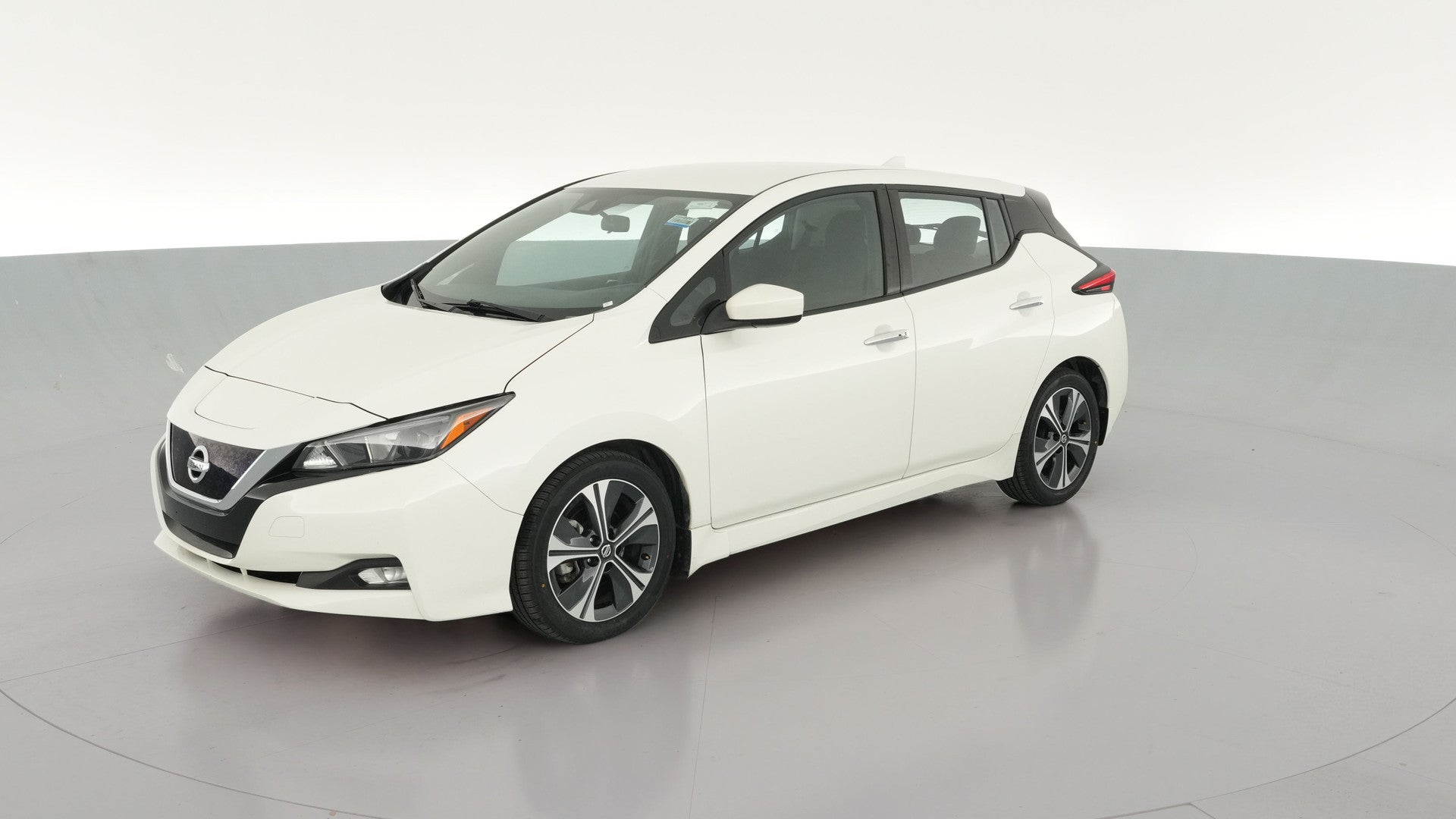2022 Nissan LEAF vehicle photo