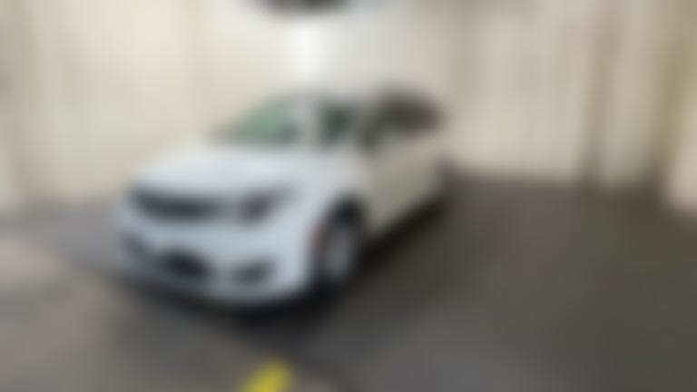 2017 Chrysler Pacifica vehicle photo